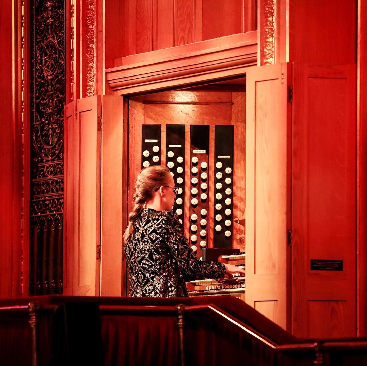 We can't stop listening to Midnight Sessions at the Royal Albert Hall by @annalapwoodorgan. What's your favourite track from the EP so far?