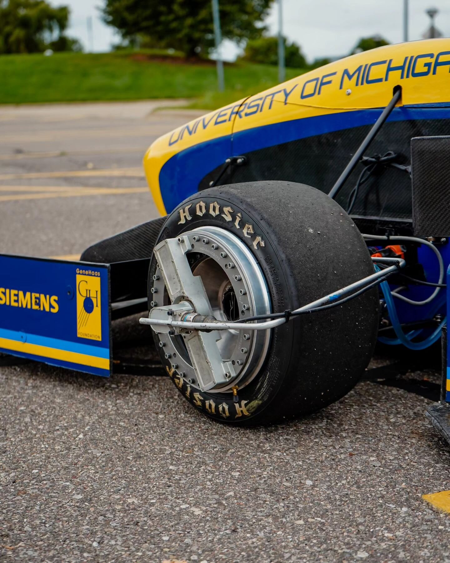 Thank you to @michiganscientificcorp for letting us use their LW9.5 Wheel Force Transducer!
. 
This allowed us to test the real-life wheel forces for future validation and design, allowing more optimized component design for our next car
.
#fsae #rac