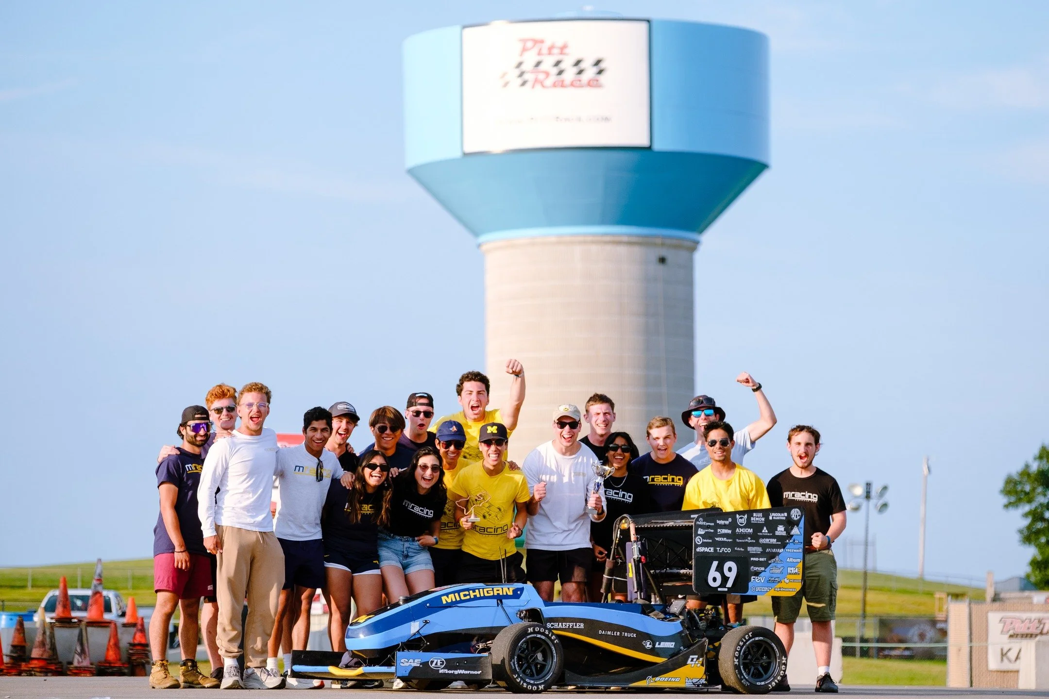 In August, MRacing proudly finished 3rd Overall in the Pittsburgh Shootout EV Competition!
🏎 3rd Acceleration, 🏎 3rd SkidPad, 🏎 3rd Autocross
We’re thrilled with this success and grateful for the opportunity to once again showcase MR25&rsq