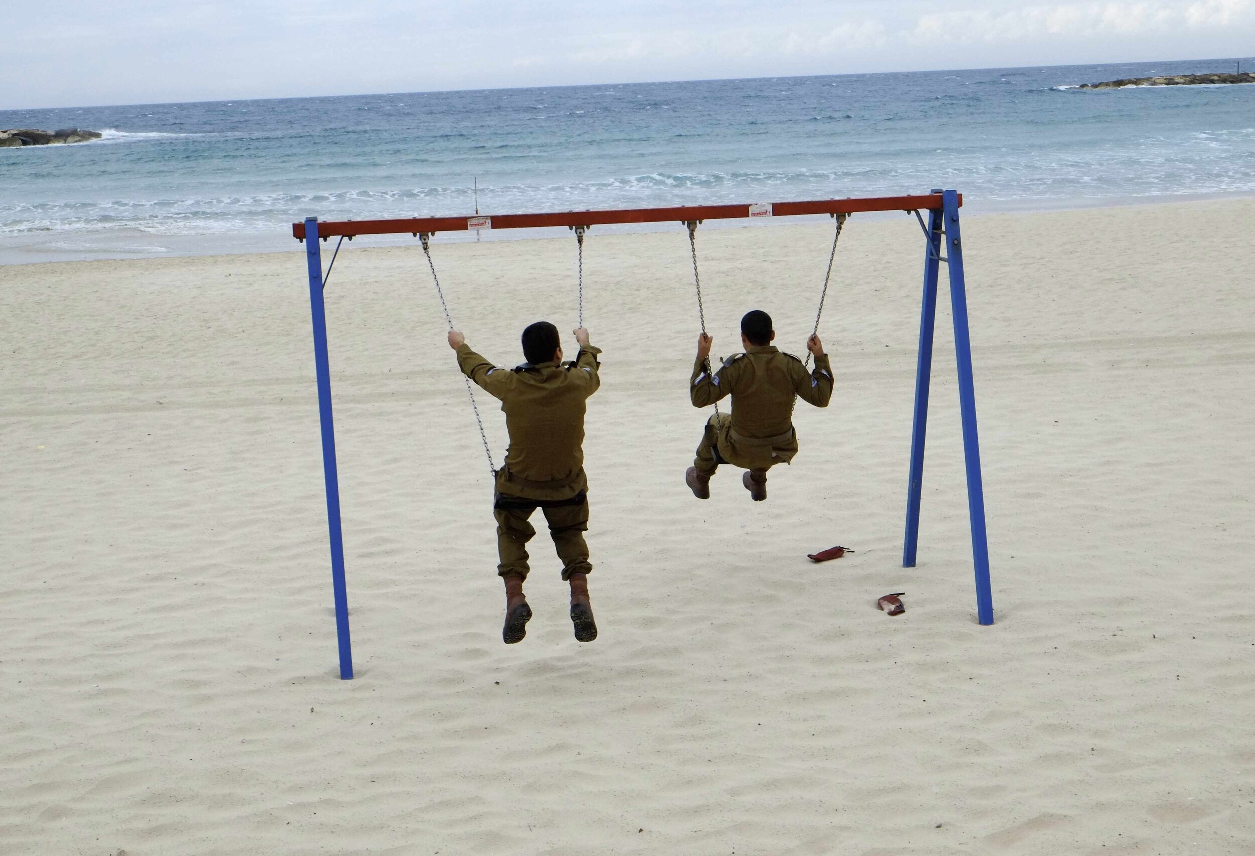 SOLDIERS_WEB.jpg