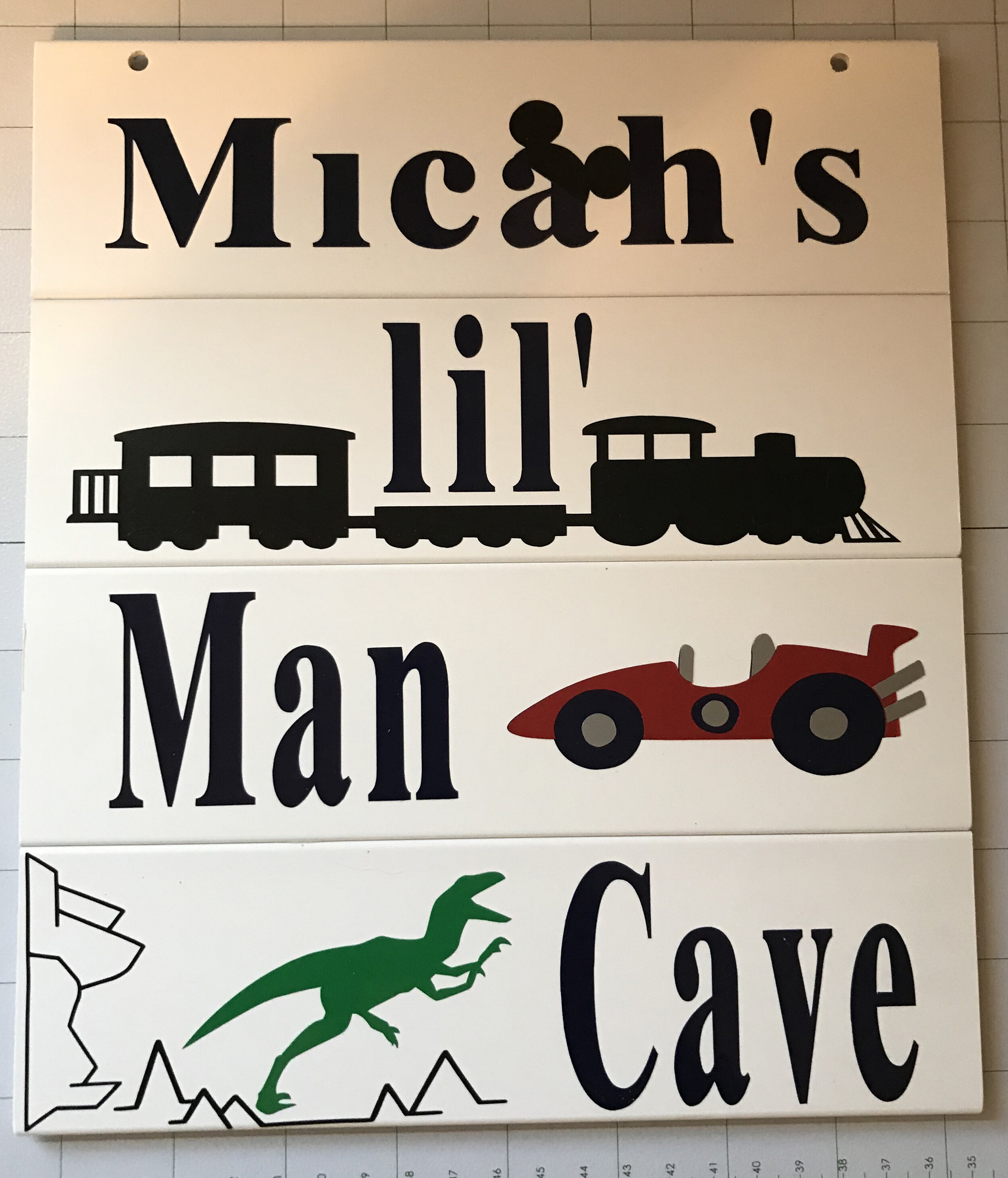 Commissioned Door Sign
Fun Door sign from Up-Cycled material