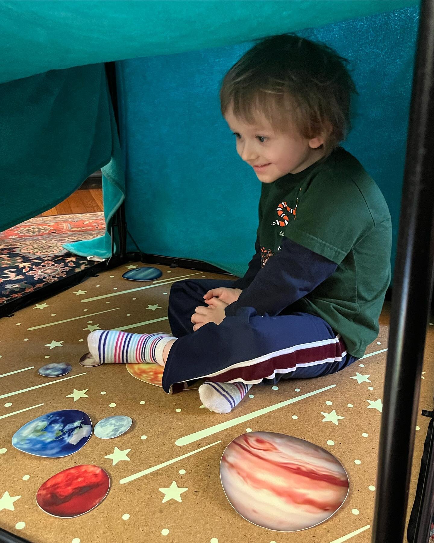 Speech therapy took place in outer space this morning! How fun! 💚
-
-
-
-
#speechtherapy #earlyintervention #earlyinterventionspeech #slp #outerspace
