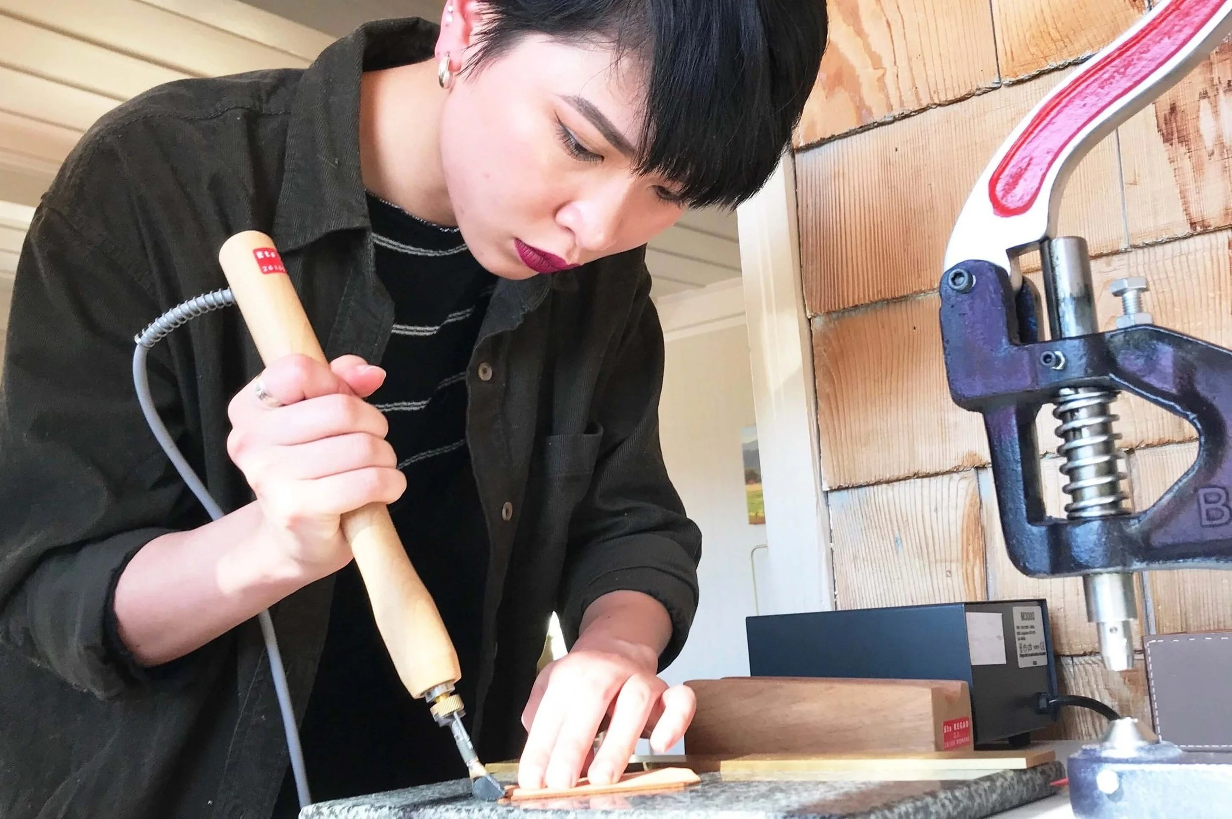 Leather craft classes for beginners — Leather Craft Classes Leather Craft Blog