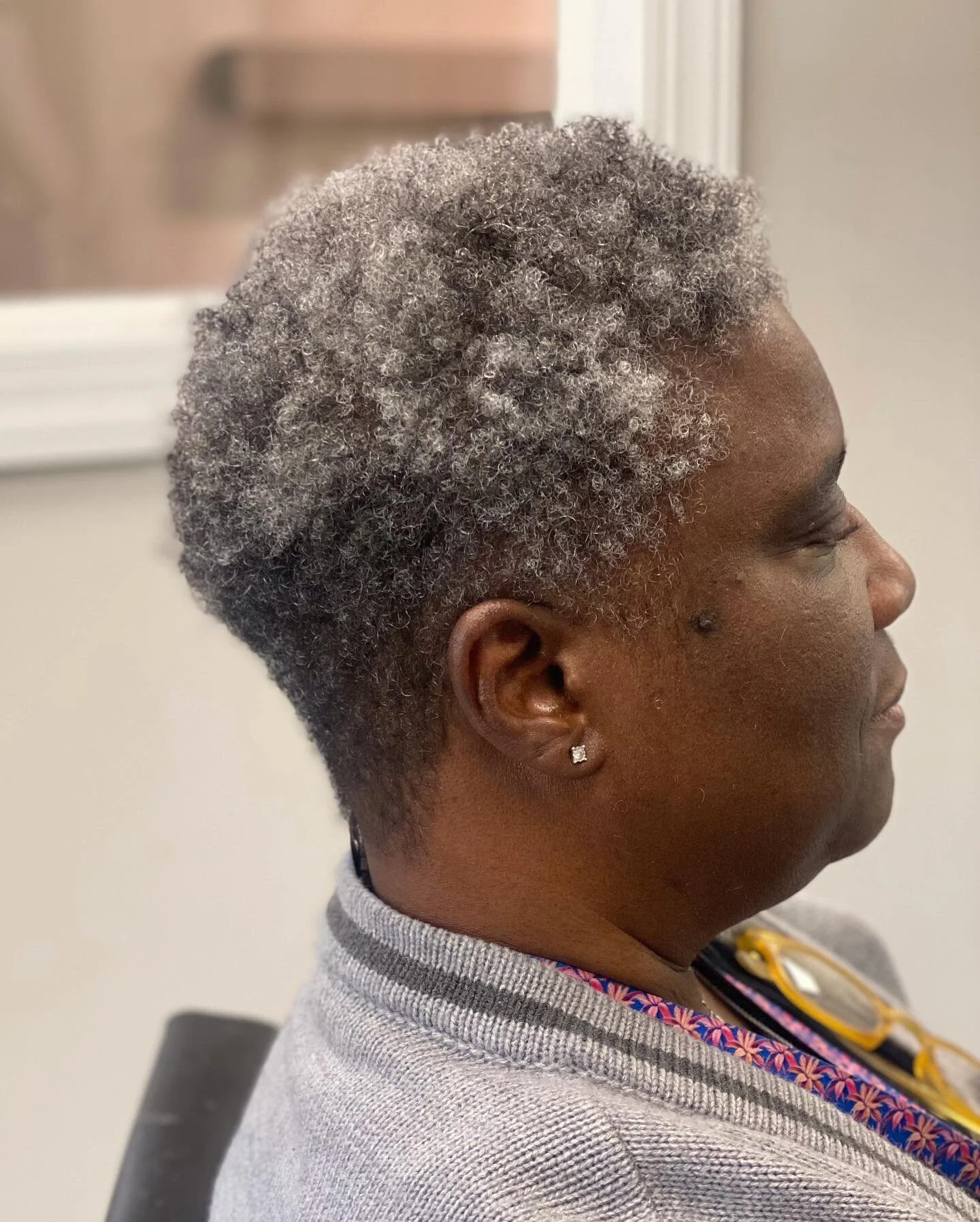 I love her curls, her color, and her cut!

theperfectflo.com

#rvahair #rvastylist #rvacolorist #microlinksewin #protectivehairstyles #lacefrontalsrva #rvafrontals #rvabundles #rvafrontalsewin #lacefrontalsewinrichmond #rvablowouts #rvacrochet #richm
