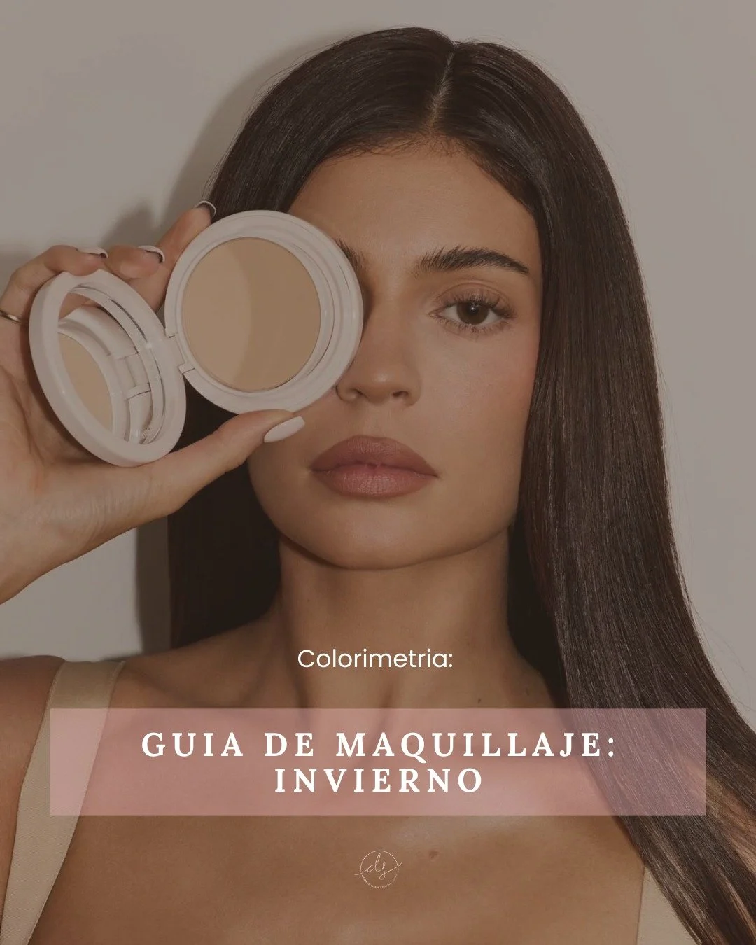 ¿Quieres que tu maquillaje potencie tu belleza natural y te haga lucir luminosa? ✨
Entonces es clave que elijas tonos que respeten tu subtonalidad.
Si perteneces a alguna de las estaciones Invierno, lo ideal es optar por un maquillaje en tono