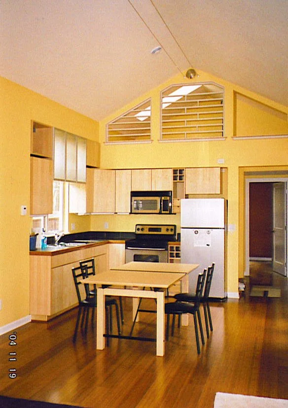 dinning room photo1.jpg