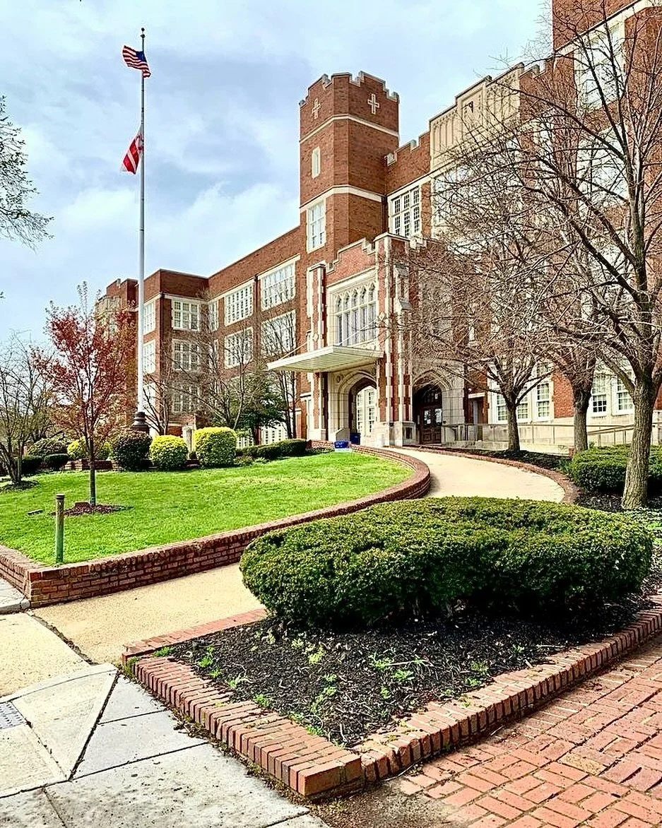 🚨 🚨 NEW LOCATION ALERT!!🚨 🚨 
Securing track permits in DC is no easy feat and over the years, we have gotten the opportunity to run at several great locations and explore various corners of DC. We’ve been working with Eastern Senior High Sc
