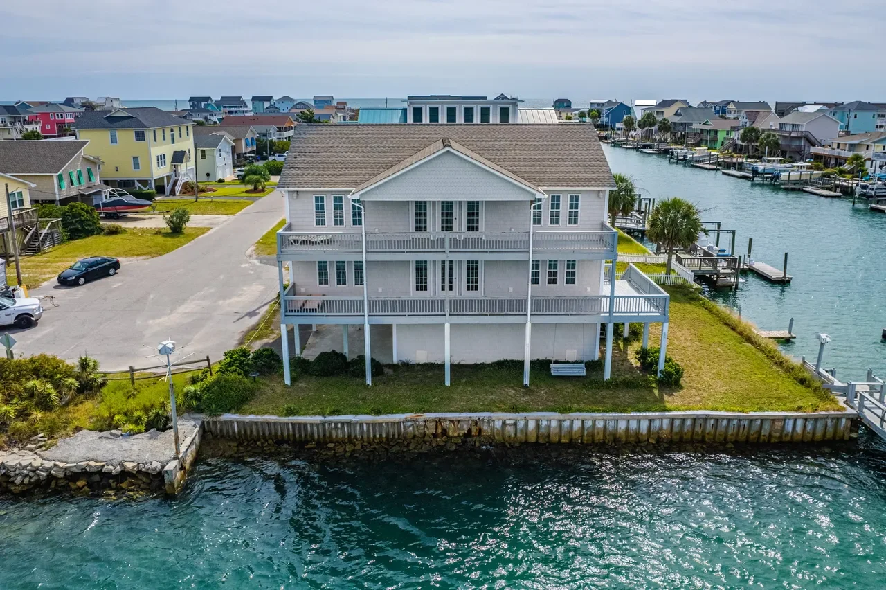 137 McLeod Ave, Topsail Beach, NC