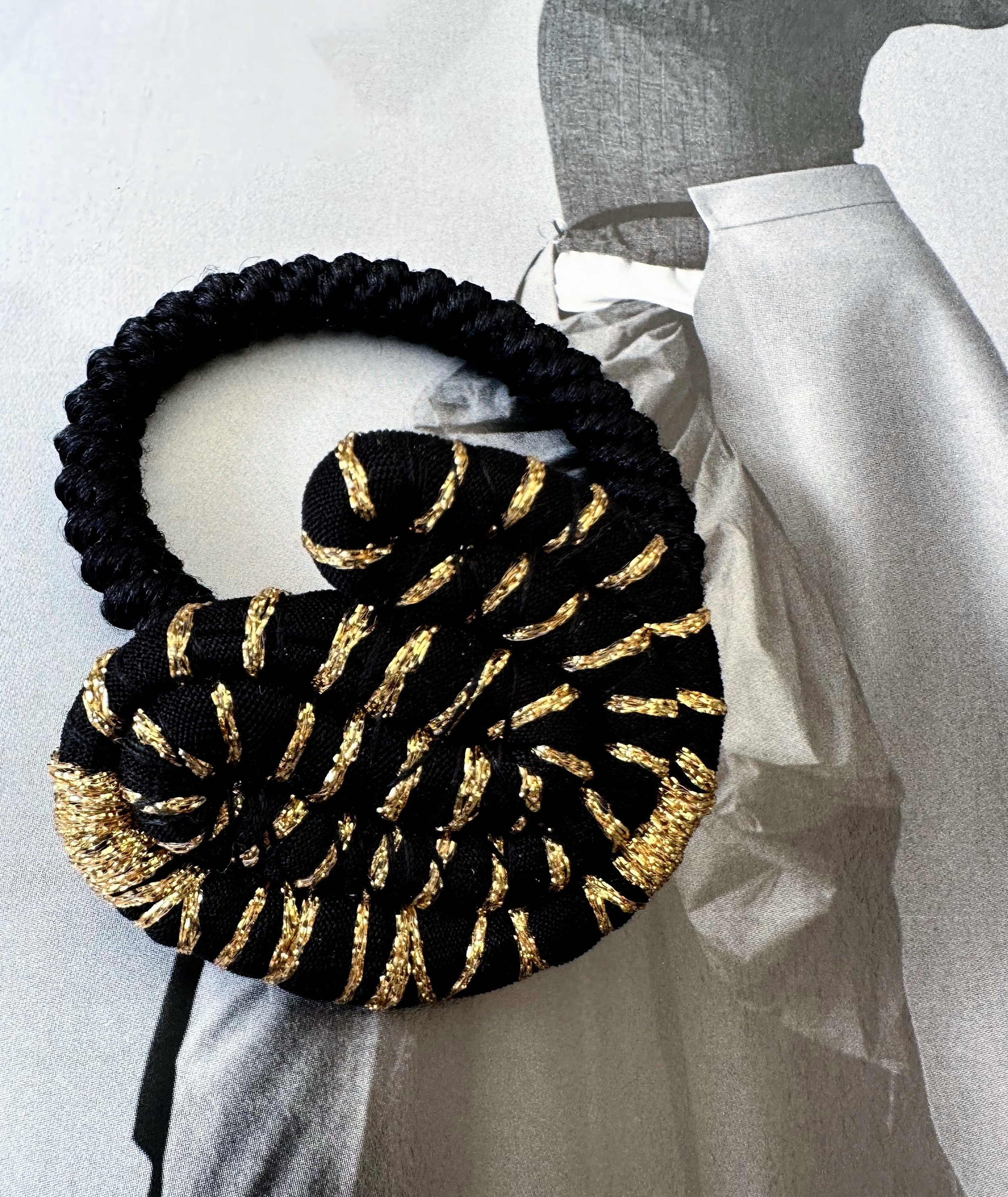 No. 157 Sculptural Hair Tie