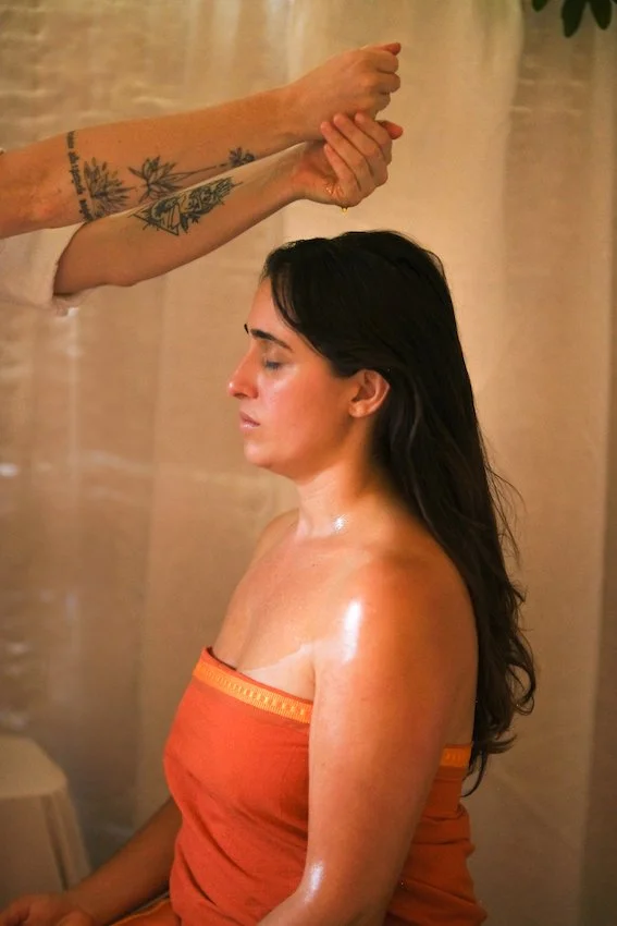 Abhyanga Ayurvedic Oil Massage, relaxing helaing treatment