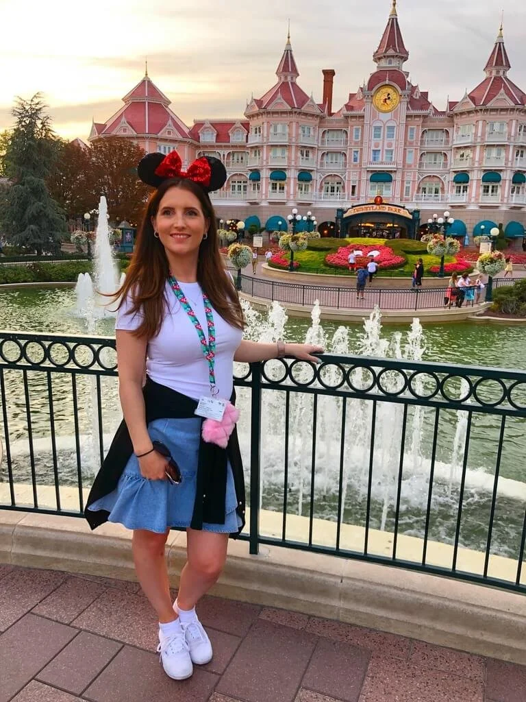 A photo in front of The Disneyland Paris Hotel
