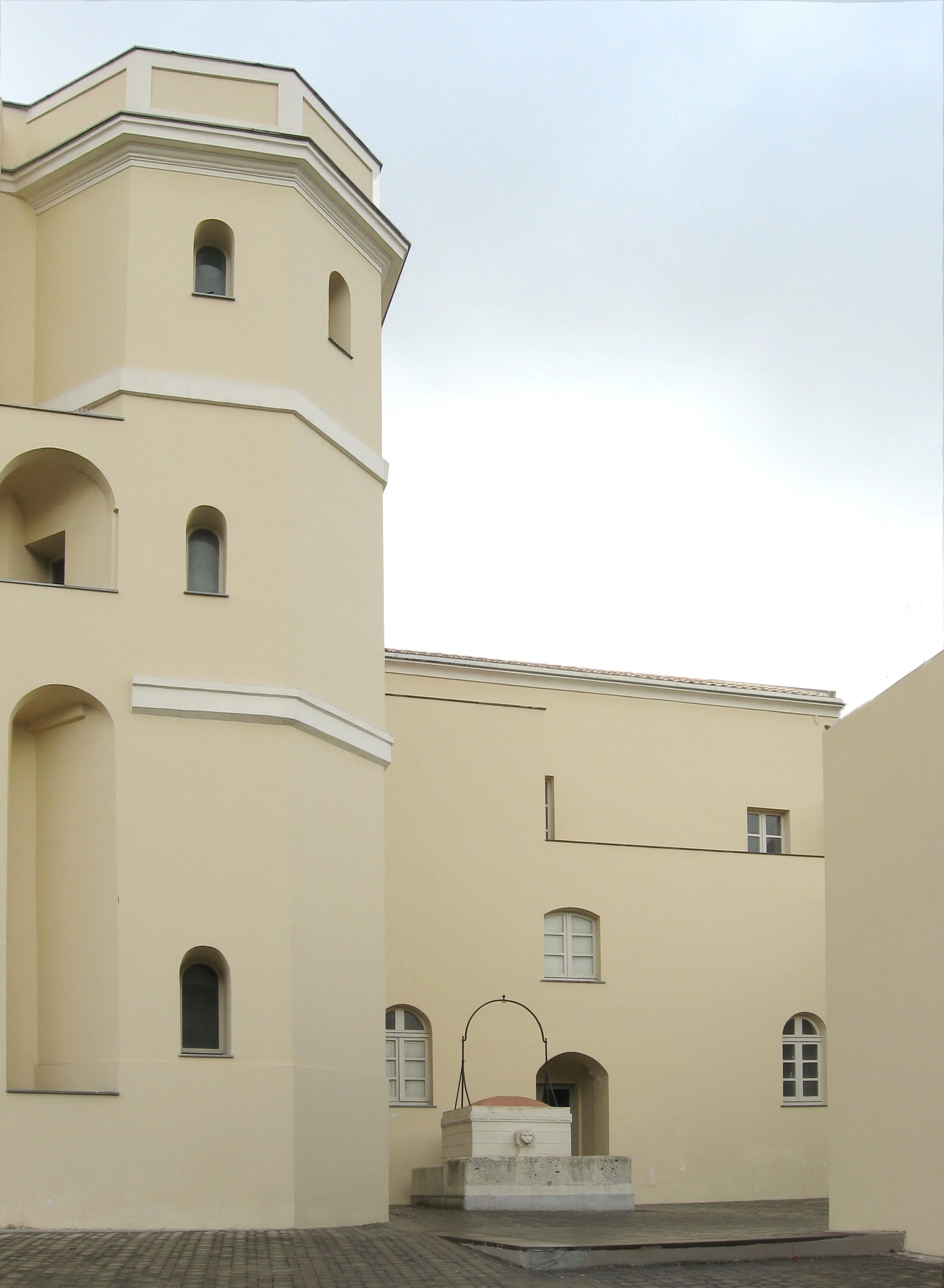 esterno 8.jpg