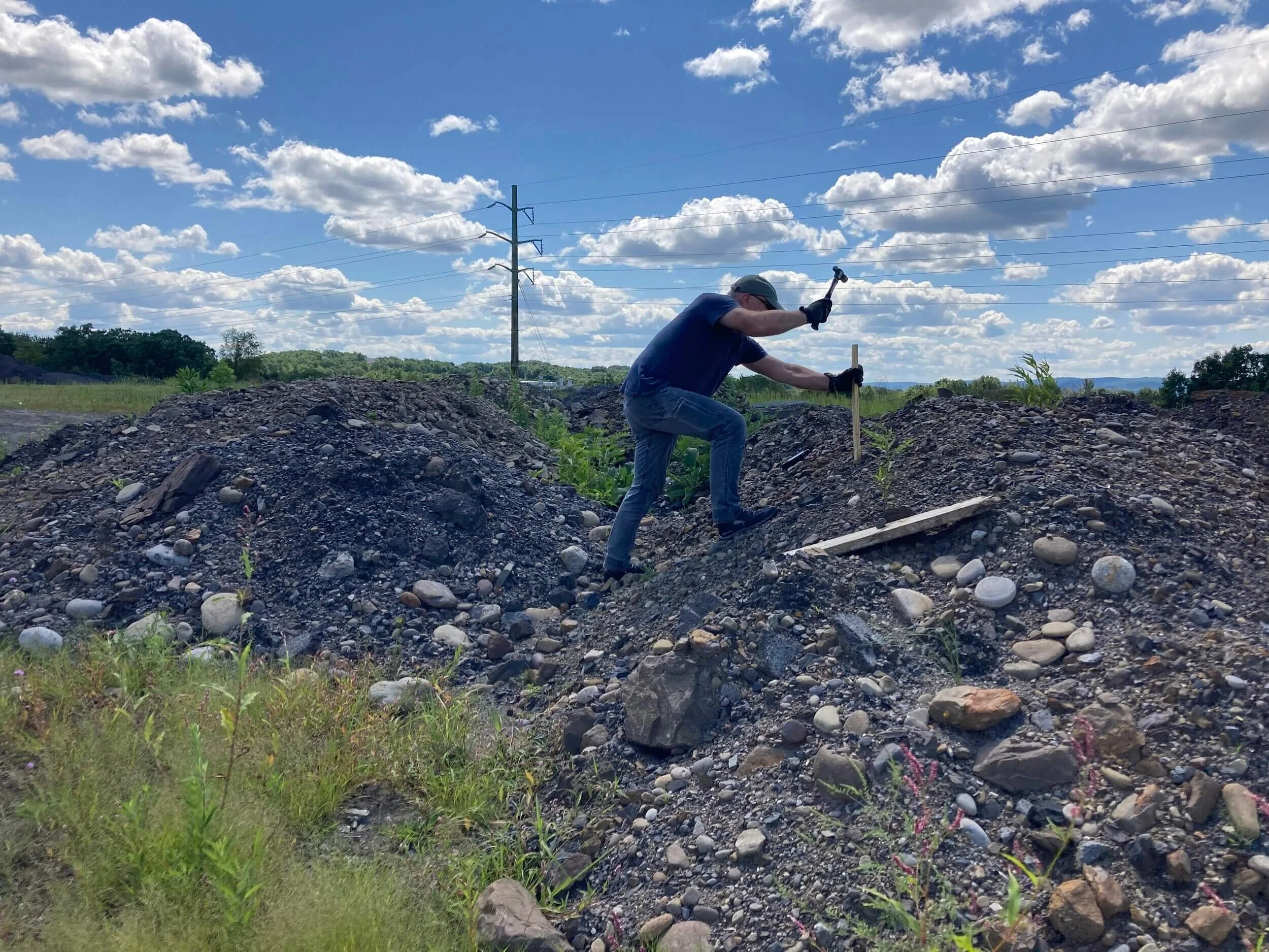 Establishing a sampling grid for contaminated fill