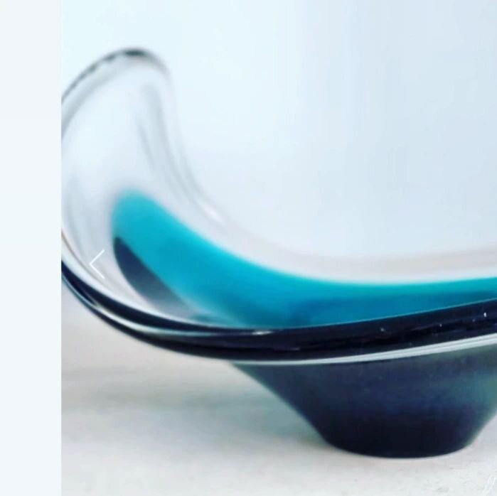 Not long now! 😉

#comingsoon #sneakpeek #vintage #antique #homewares #kitchenware #furniture #preloved  #refurbished #ReNewedforyou