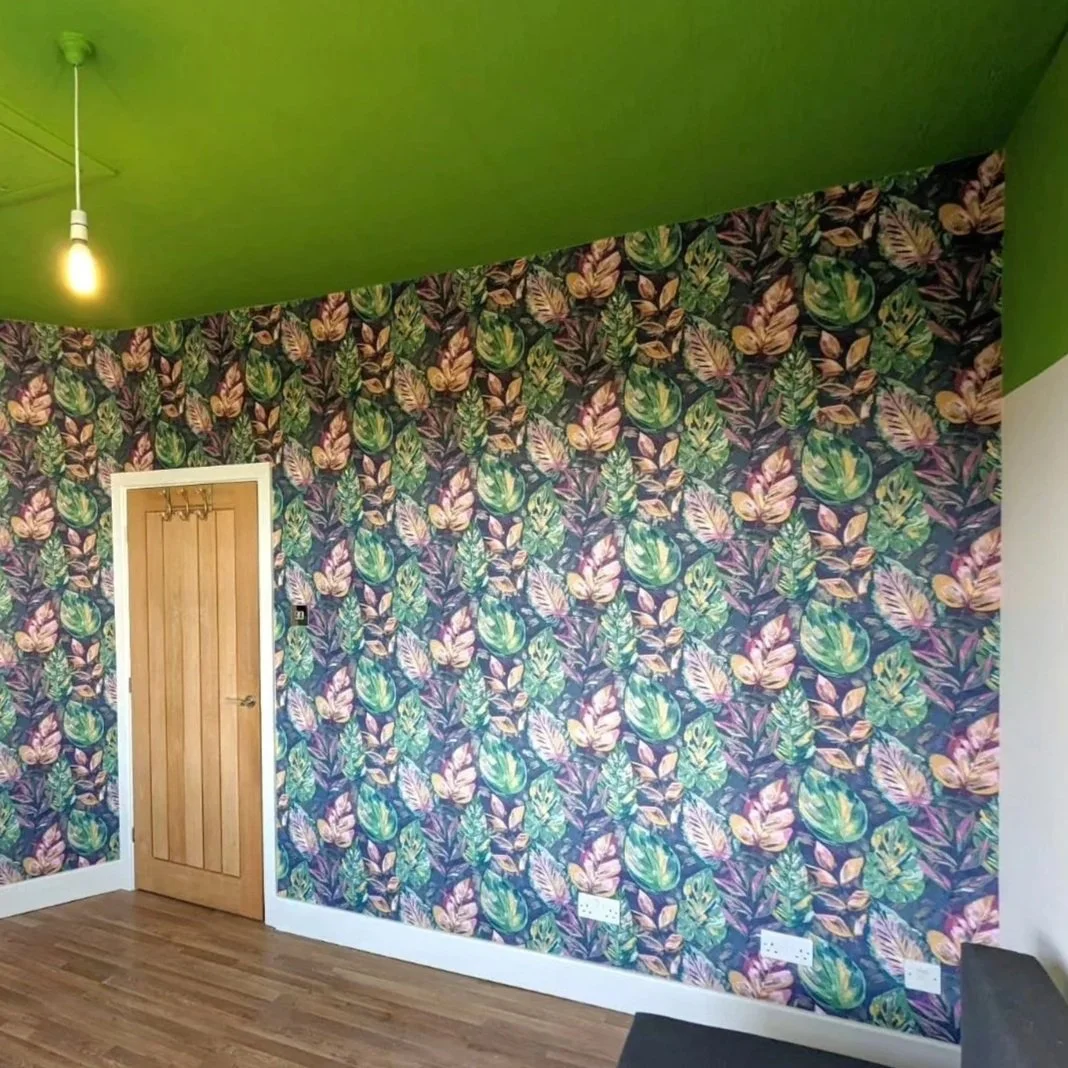 Wallpapering, Murals & Feature Walls