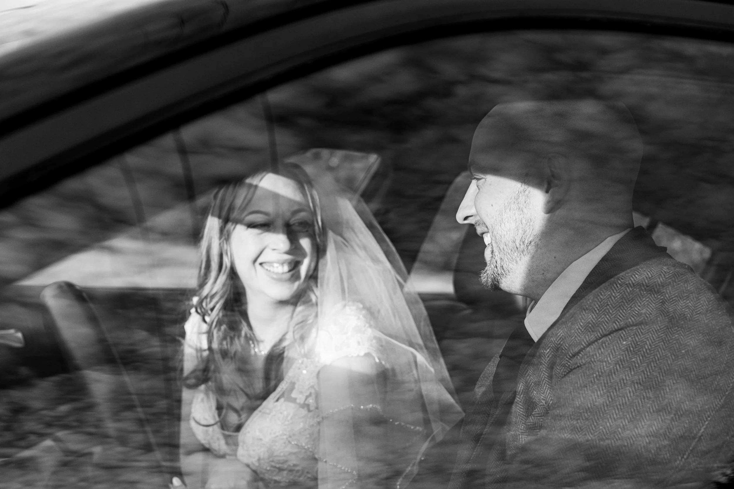 4-Bride & Groom 019.jpeg