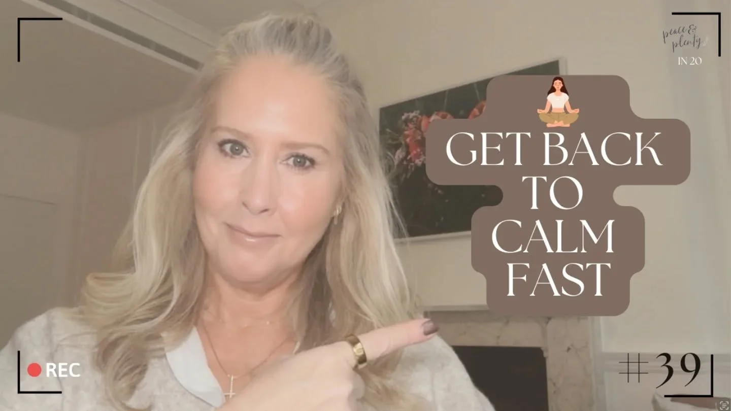 Ever set a beautiful morning intention&hellip;and by 10AM you&rsquo;re Googling &ldquo;How to stay calm when everyone needs you at the same time&rdquo;? 😅

Same, friend.

Here&rsquo;s the truth no one tells us:
Setting the intention is easy.

Findin