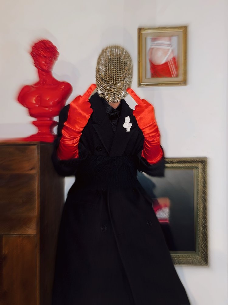 THE PRINCE SATIN GLOVES IN LIPSTICK RED.jpeg