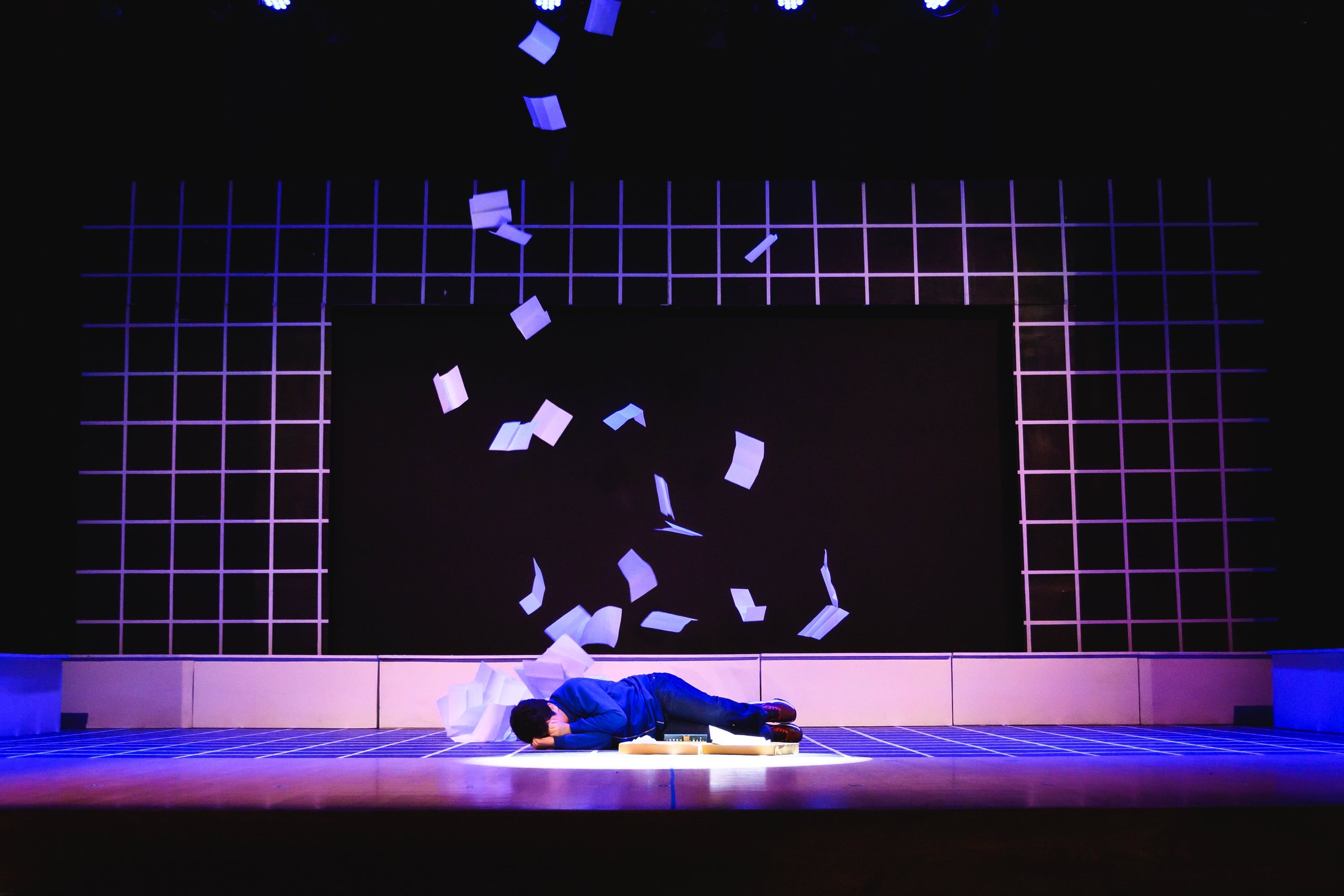 CuriousIncident_UniversityHighSchool_Production_PhotoAshleighAnnGardner-358 (2)-min.jpg