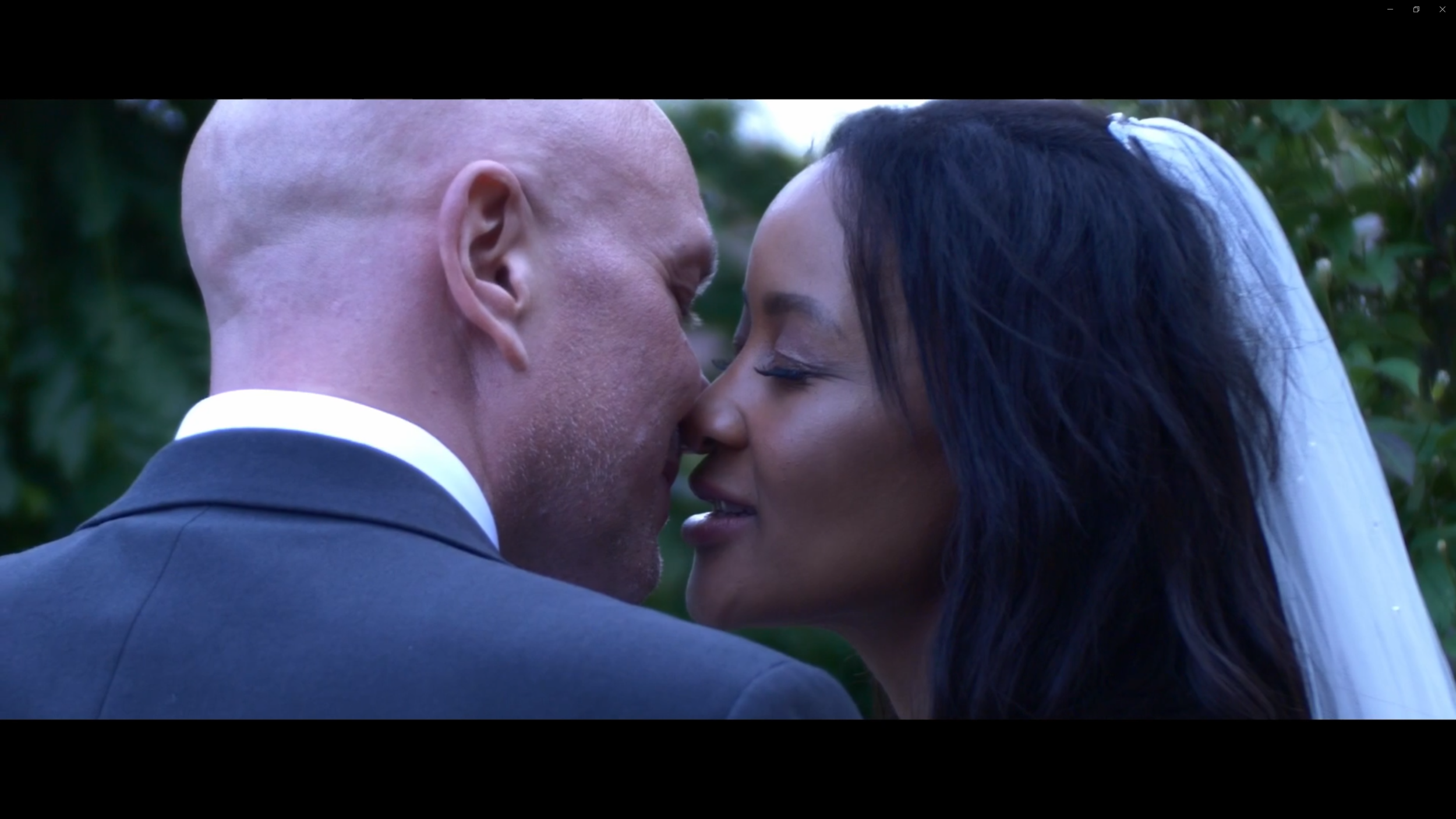 tatrice and adam kiss.PNG