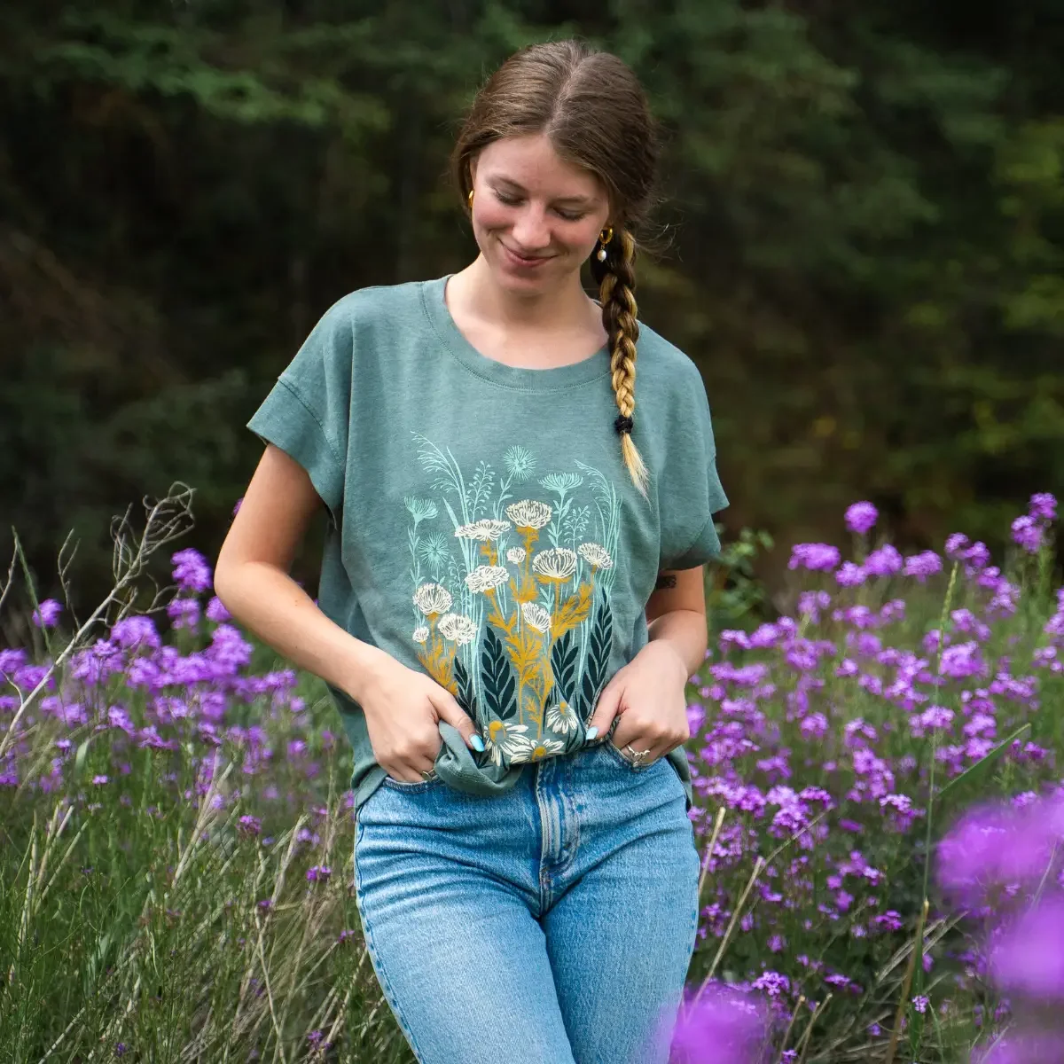 Wild Field Ladies Tee - Washed Basil2.webp