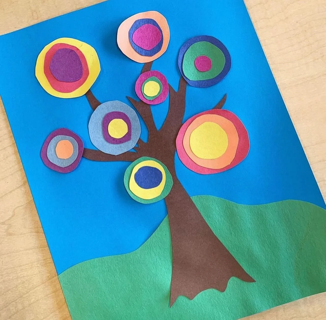 This project comes from artprojectsforkids.org you can find materials and instructions on her website. I also made a blog post with how I did it in my class (I tweaked a couple minor things). You can find that post in the artist inspired art section 