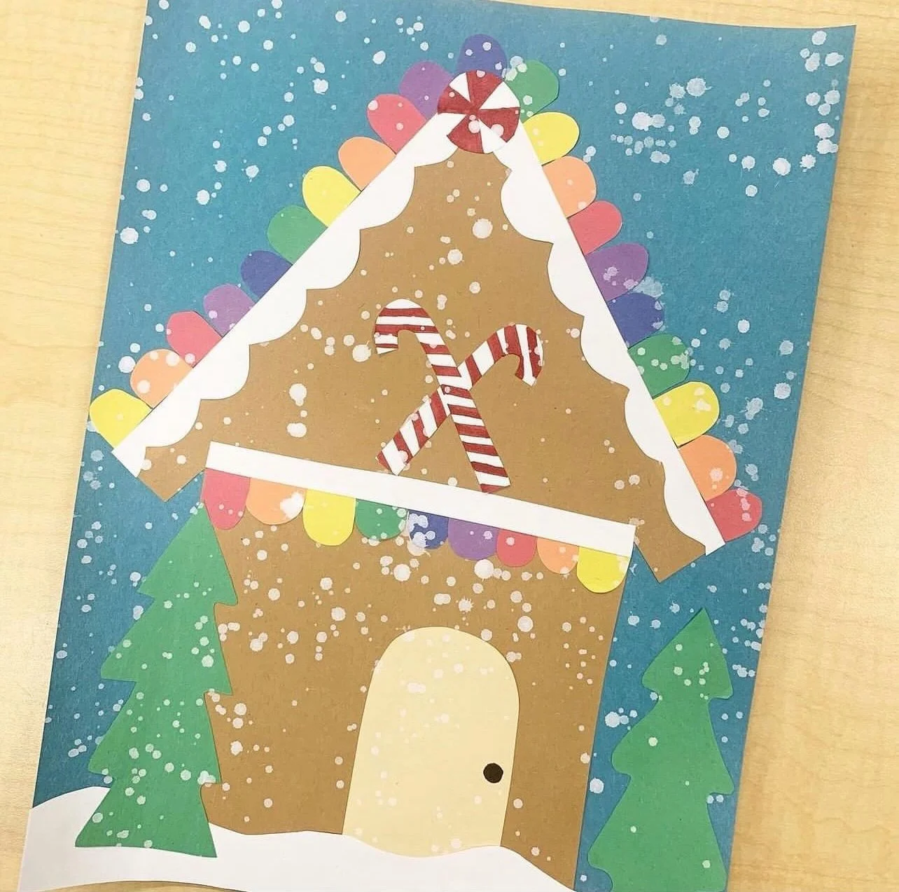 Have a lot of paper scraps? Why not make some festive gingerbread houses!

#Frenchteachers #frenchimmersion #grade3 #grade2 #primaryteacher #canadianteacher #bcteachers #artforkids #christmasart #kidsartsandcrafts