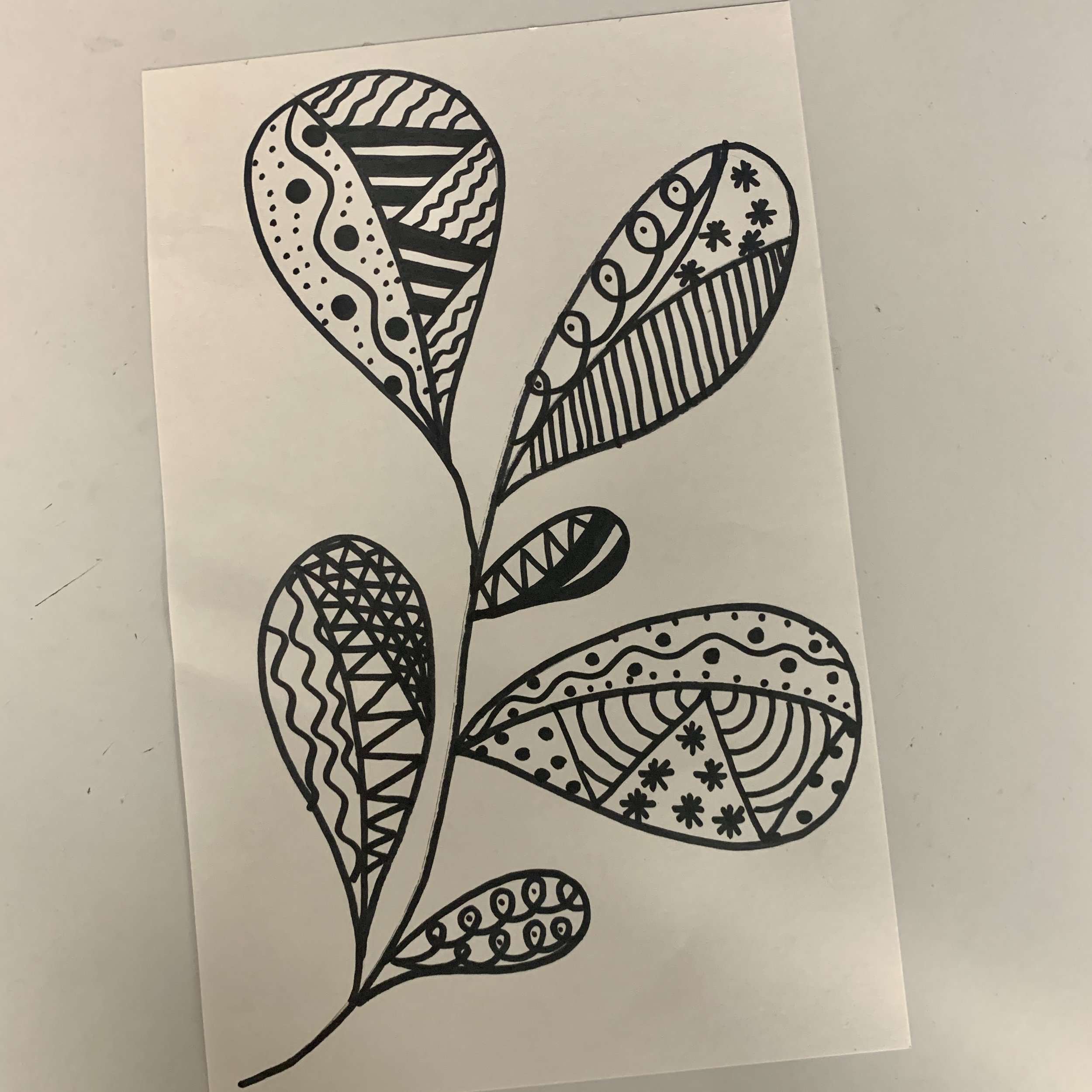 Nordic Sól Nature Craft for Kids—Leaf Zentangle Art