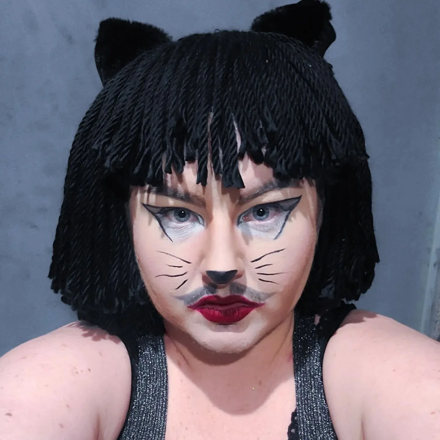 Was so honored to bring my sexy cat back to the stage for a great cause! Thanks to @crescent_moon_nerdlesque for putting on a great show benefitting #plannedparenthoodofillinois