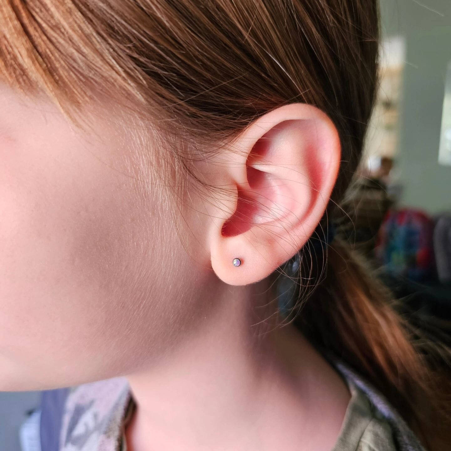 First lobes for this cutie! I'm so glad to be a trusted place to bring your littles. This is such a big deal and one of the reasons I got into piercing! Hoping my daughter will have me do hers someday ✨️ but no pressure here! It's a choice and I stan
