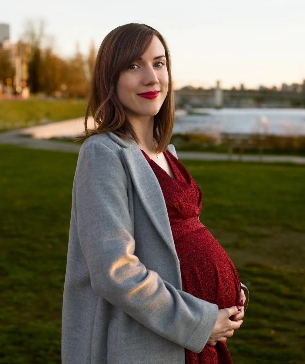 Sunset Maternity Photoshoot At English Bay Love Elegance And sunset-maternity-photoshoot-at-english-bay-love-elegance-and