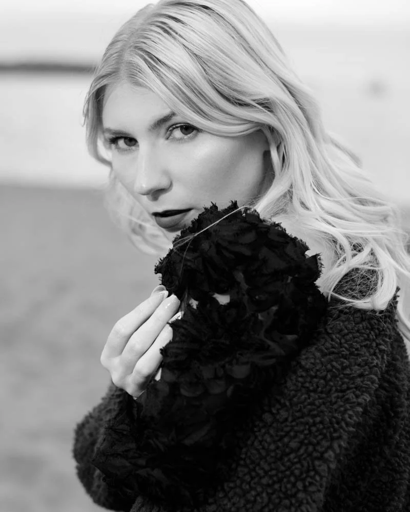 Monika Sosnowska Portrait Photography Vancouver (2).jpg