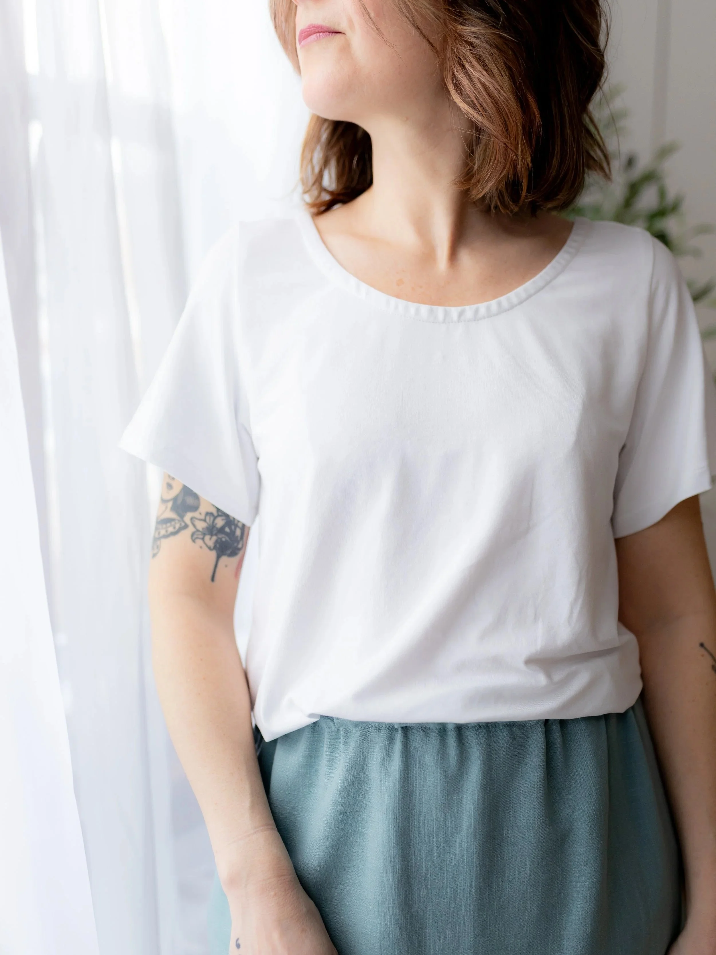 Jupe+tulipe+lin+coton+bleu+taille+%C3%A9lastique+t-shirt+blanc.1.jpg