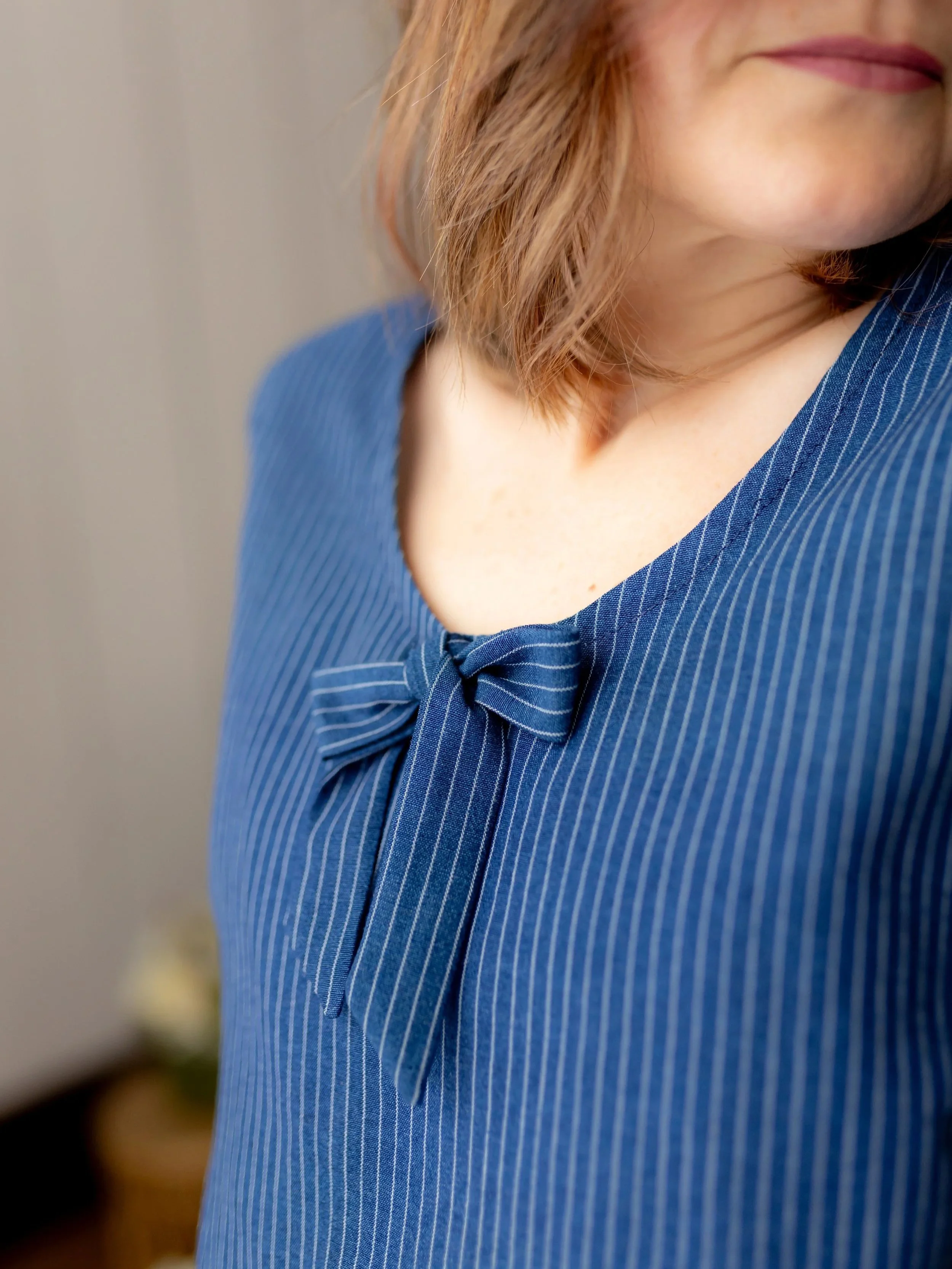 Blouse+boucle+fine+rayure+bleu+short+.jpg