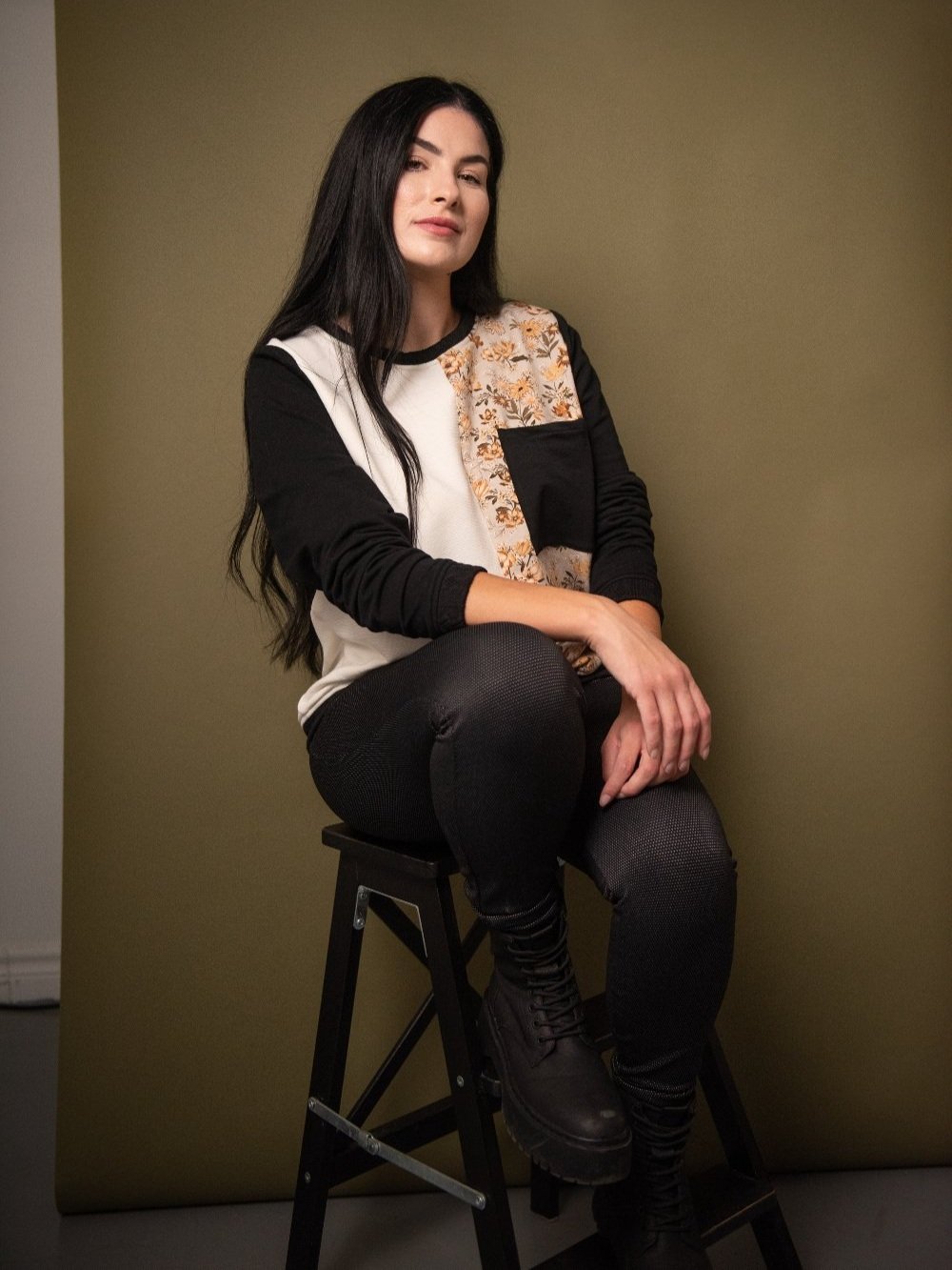 S+Crewneck+fleuri+noir+blanc+poche+coton+ouate+legging+noir+pois+blancs+%281%29.jpg