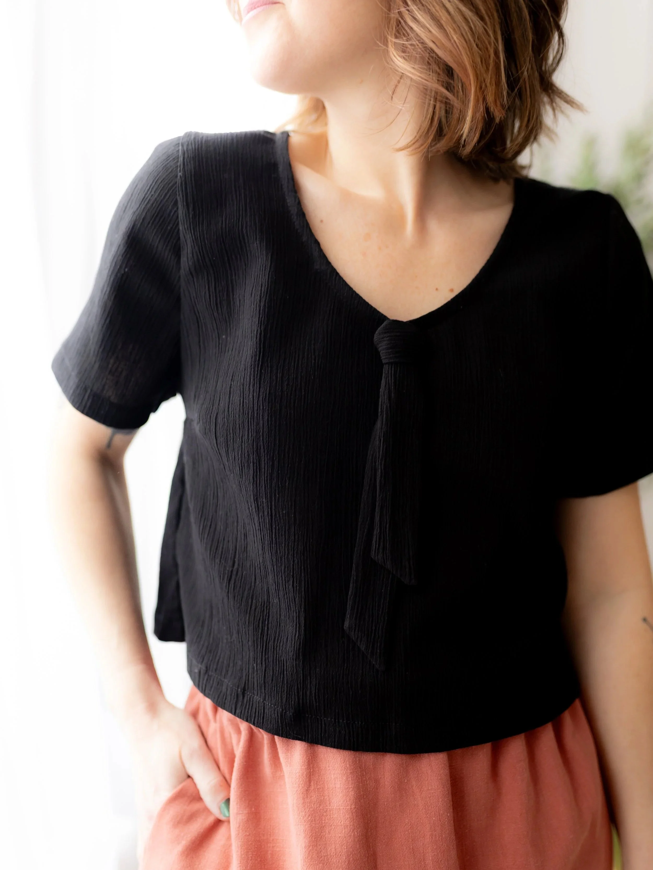 Jupe+tulipe+coton+lin+rose+corail+blouse+boucle+tissu+noir+froiss%C3%A9.1.jpg