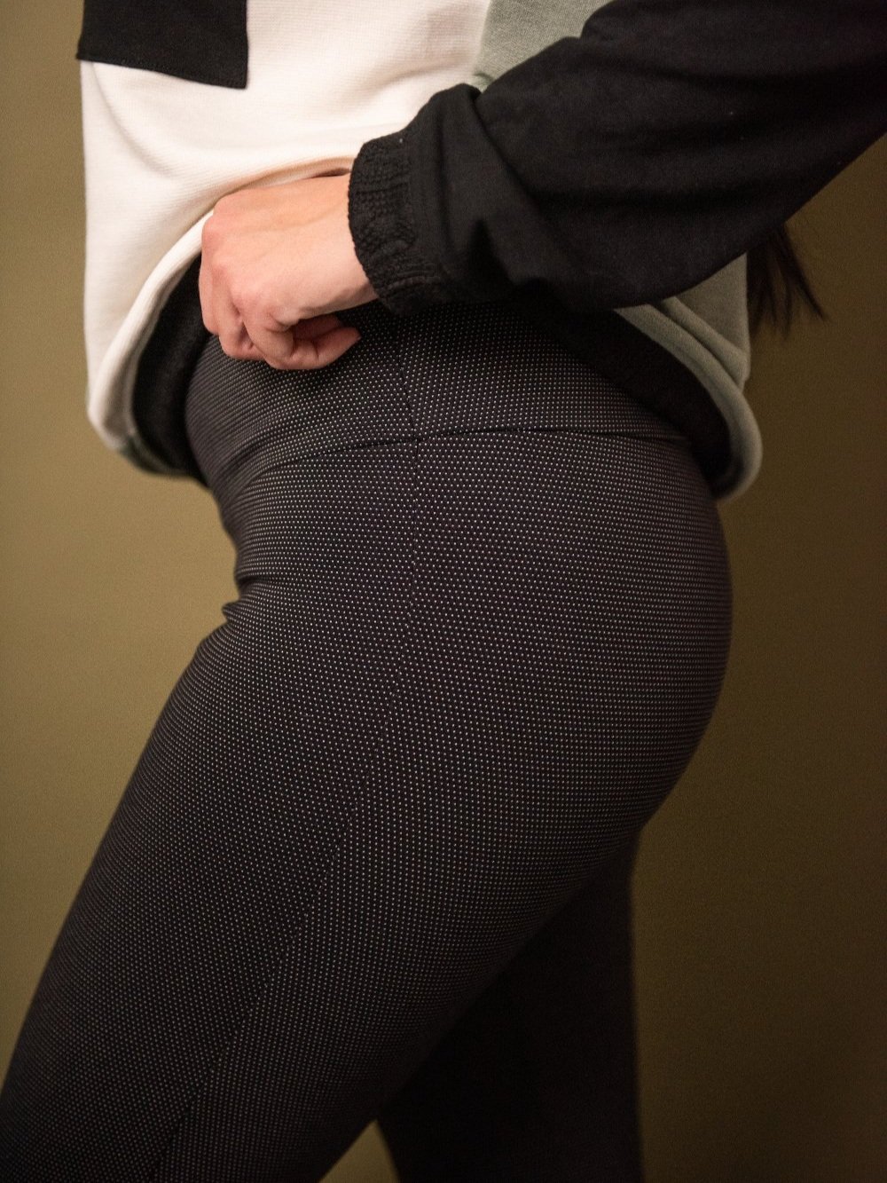 S+Crewneck+vert+sauge+noir+blanc+poche+coton+ouate+legging+noir+pois+blancs.2+%281%29.jpg