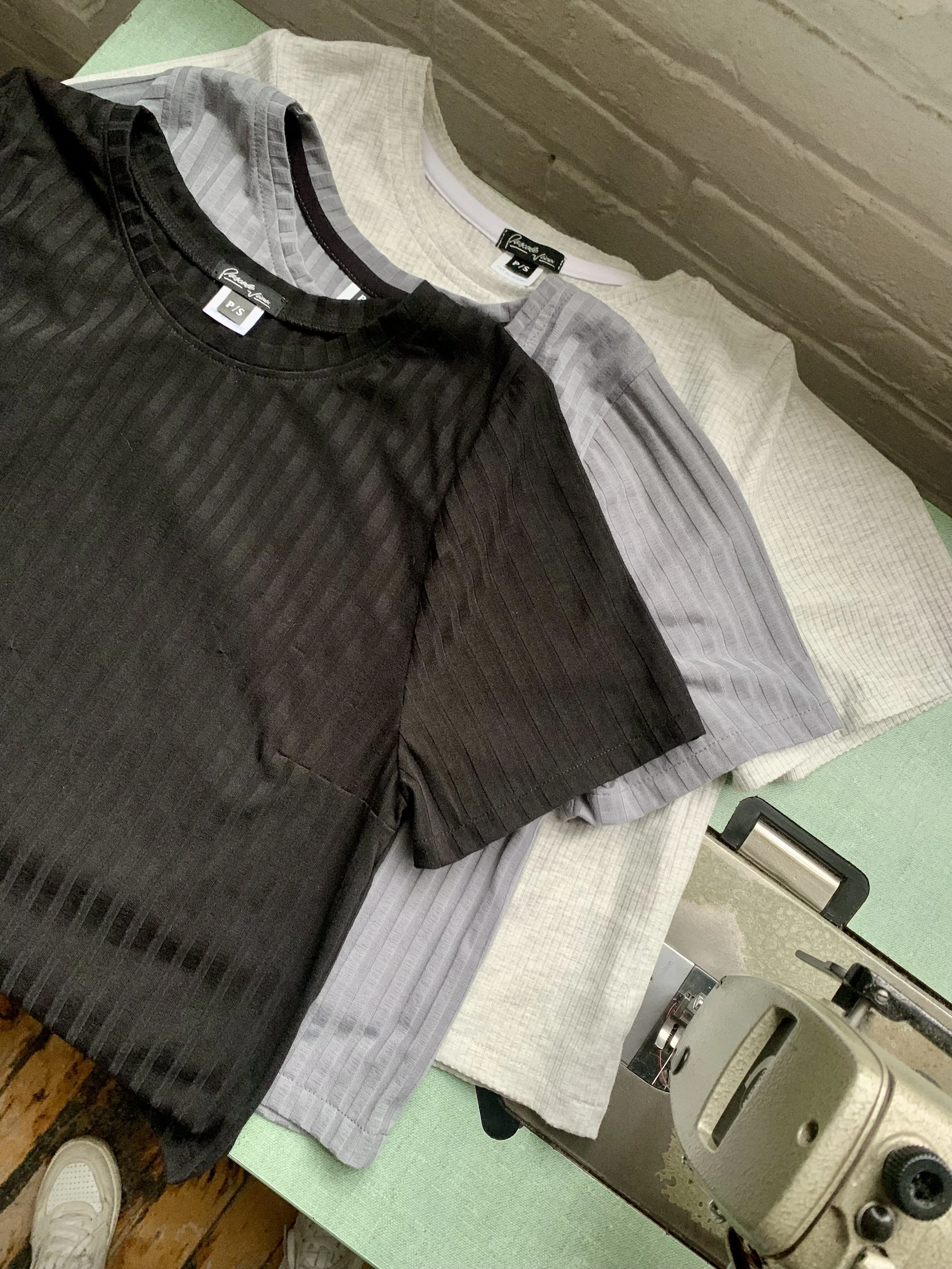 Trio Crop t-shirt.jpg