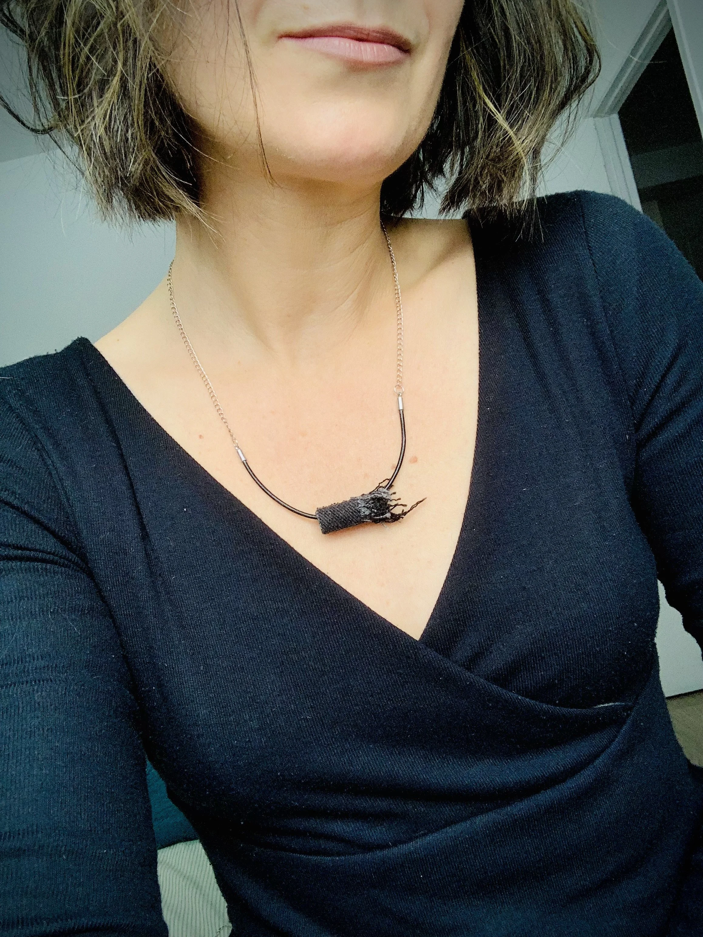 Collier cuir chaîne argent sterling perle jean franges noir.1.jpg