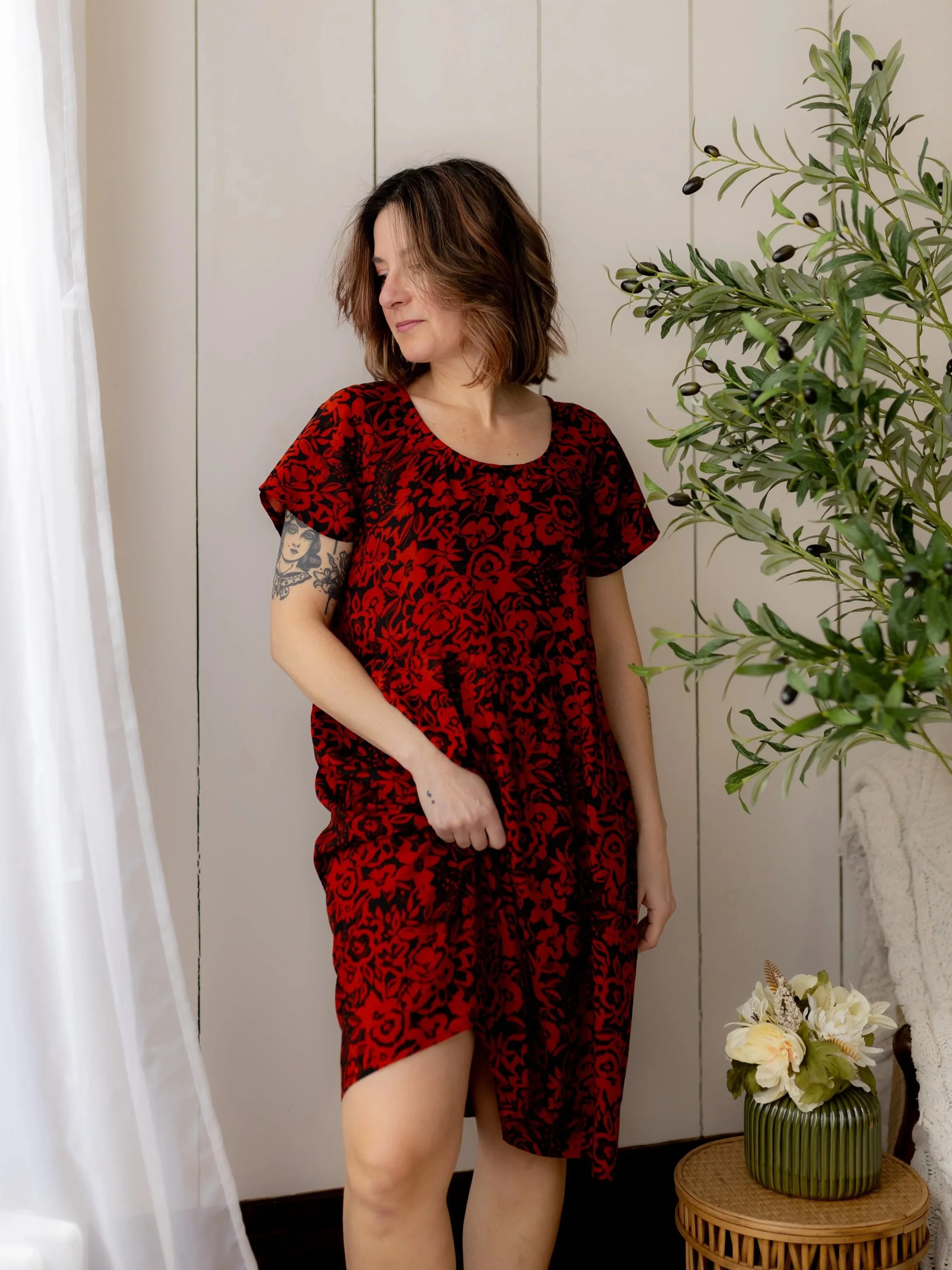 Robe+babydoll+longue+rouge+orange+noir+tissu+fluide+l%C3%A9ger.jpg