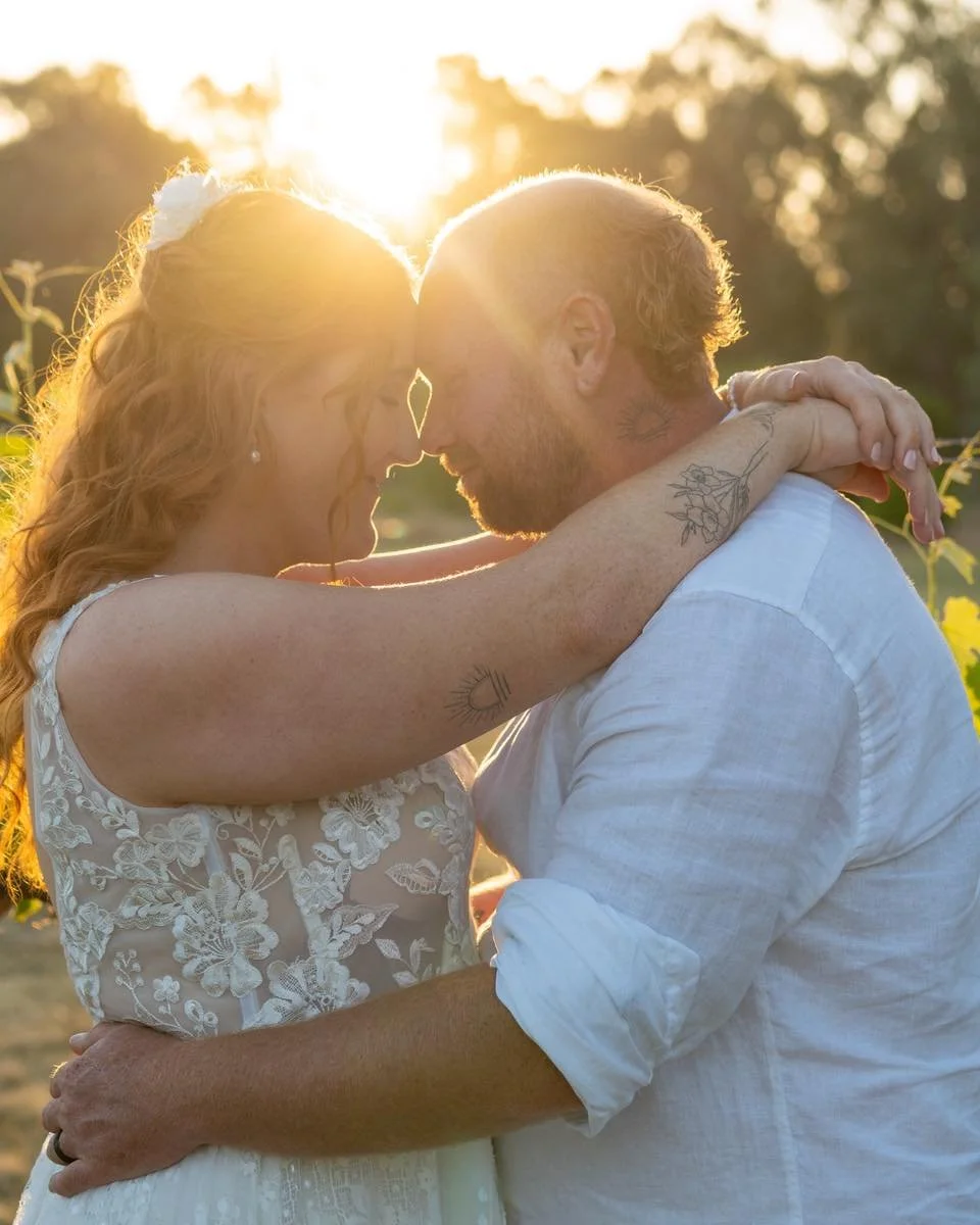 Kass and Adam 
When I first started talking to Kass about her wedding she described her family has full of personality and fiery redheads. And I must say their wedding did not disappoint. It was filled with love laughter and lots of funny natural mom