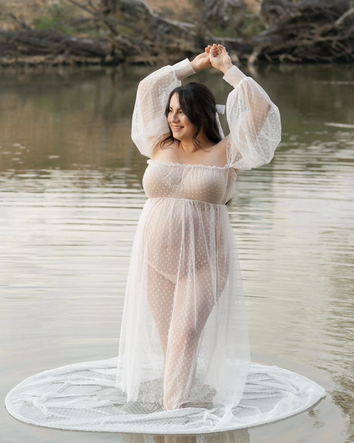 ✨ New dress in the client wardrobe! ✨

For starters this photoshoot was one of my favourites at the river. I love being able to be a little creative and my clients trust the vision 🤍more to photos to come 
.
.
.
.
#newborn #maternityphotography #new