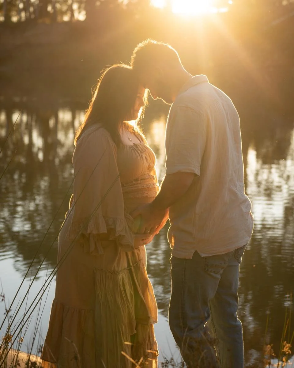 So scrumptious they deserve a standalone photo ✨
.
.
.
.
.
#newborn #maternityphotography #newbornphotography #sunsetphotography #echucaphotographer #maternity #photography