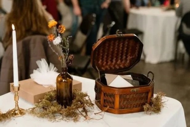 Dark wood card box