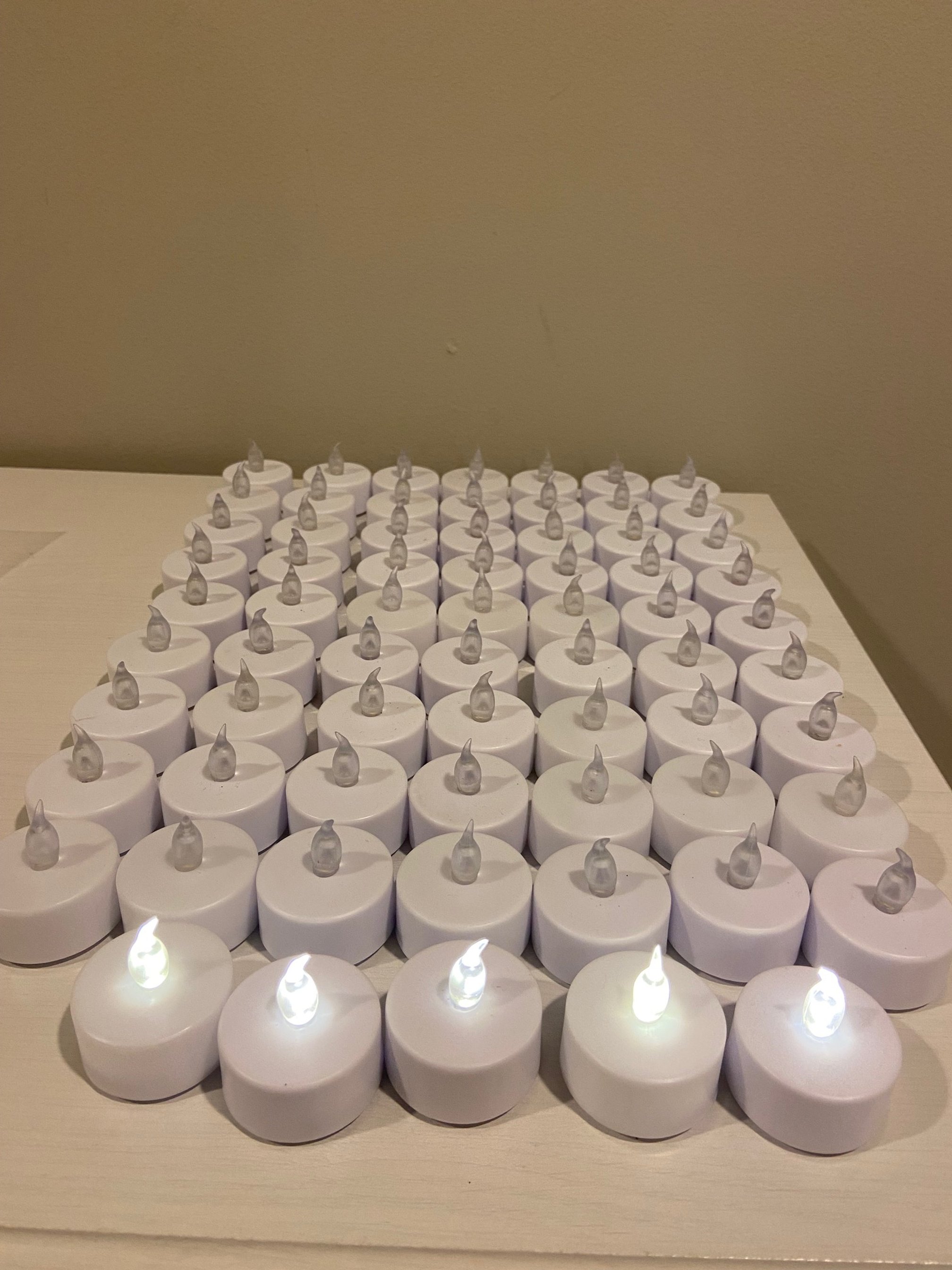 68 white battery lights