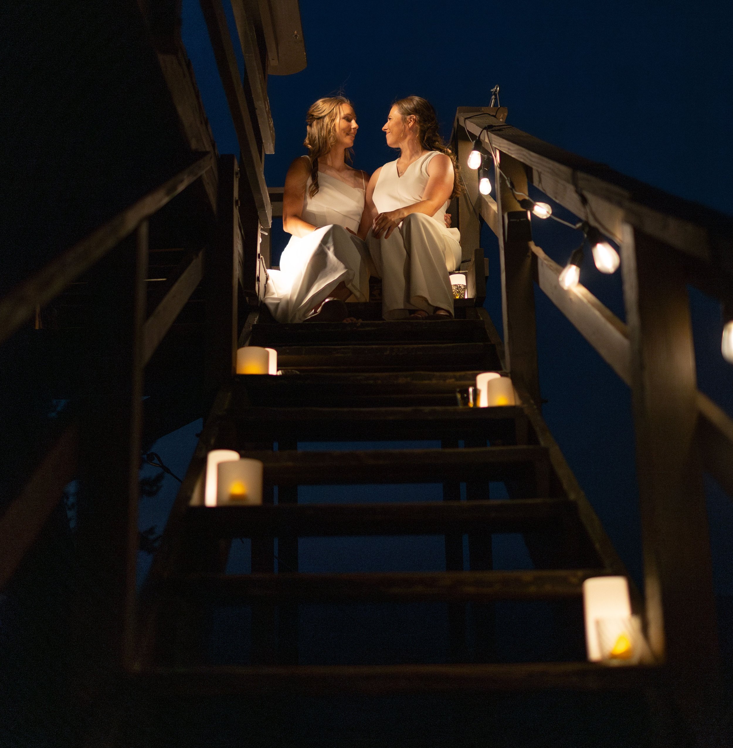20 battery powered column lights