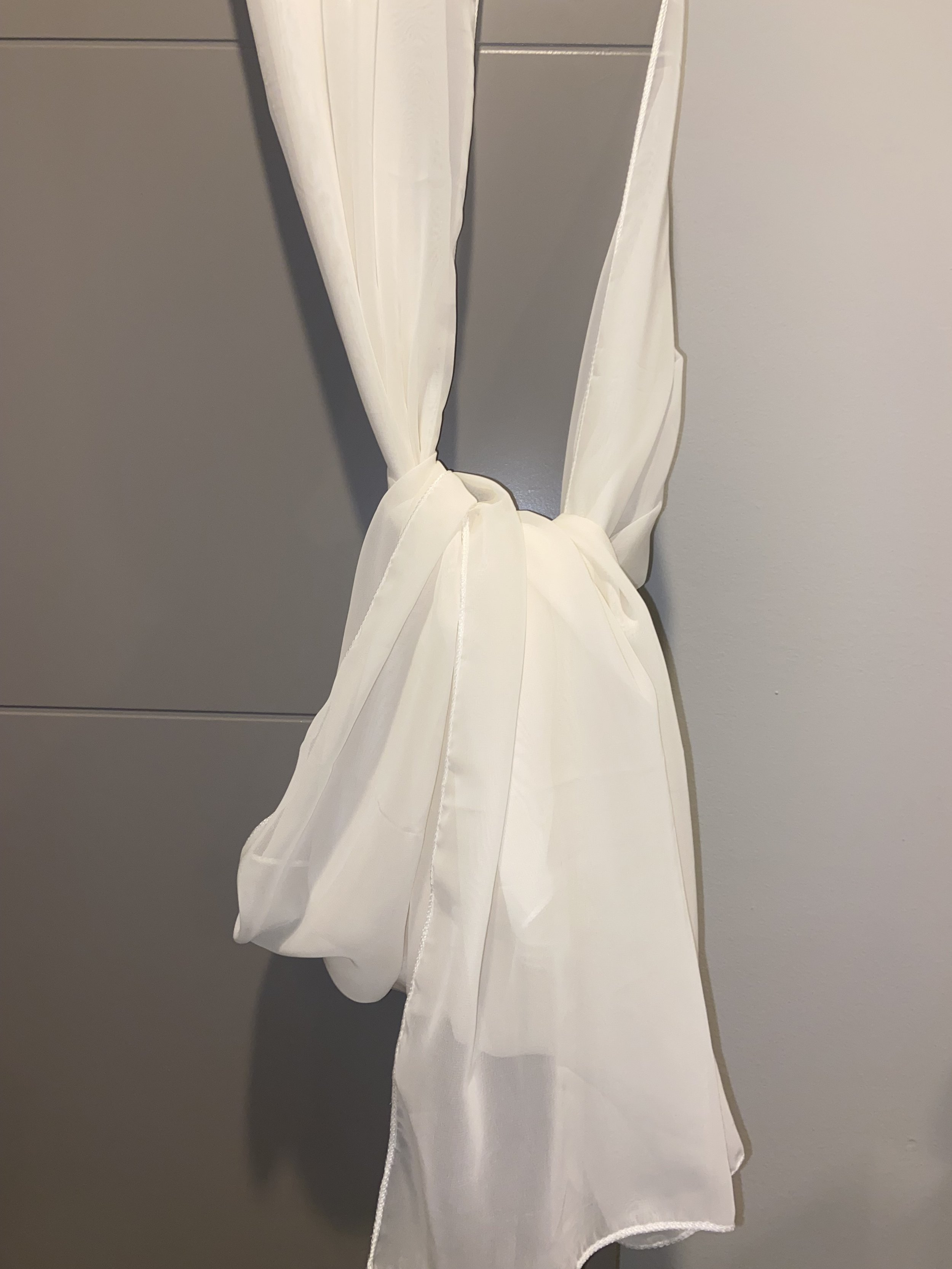 18 Ivory Chiffon table runners