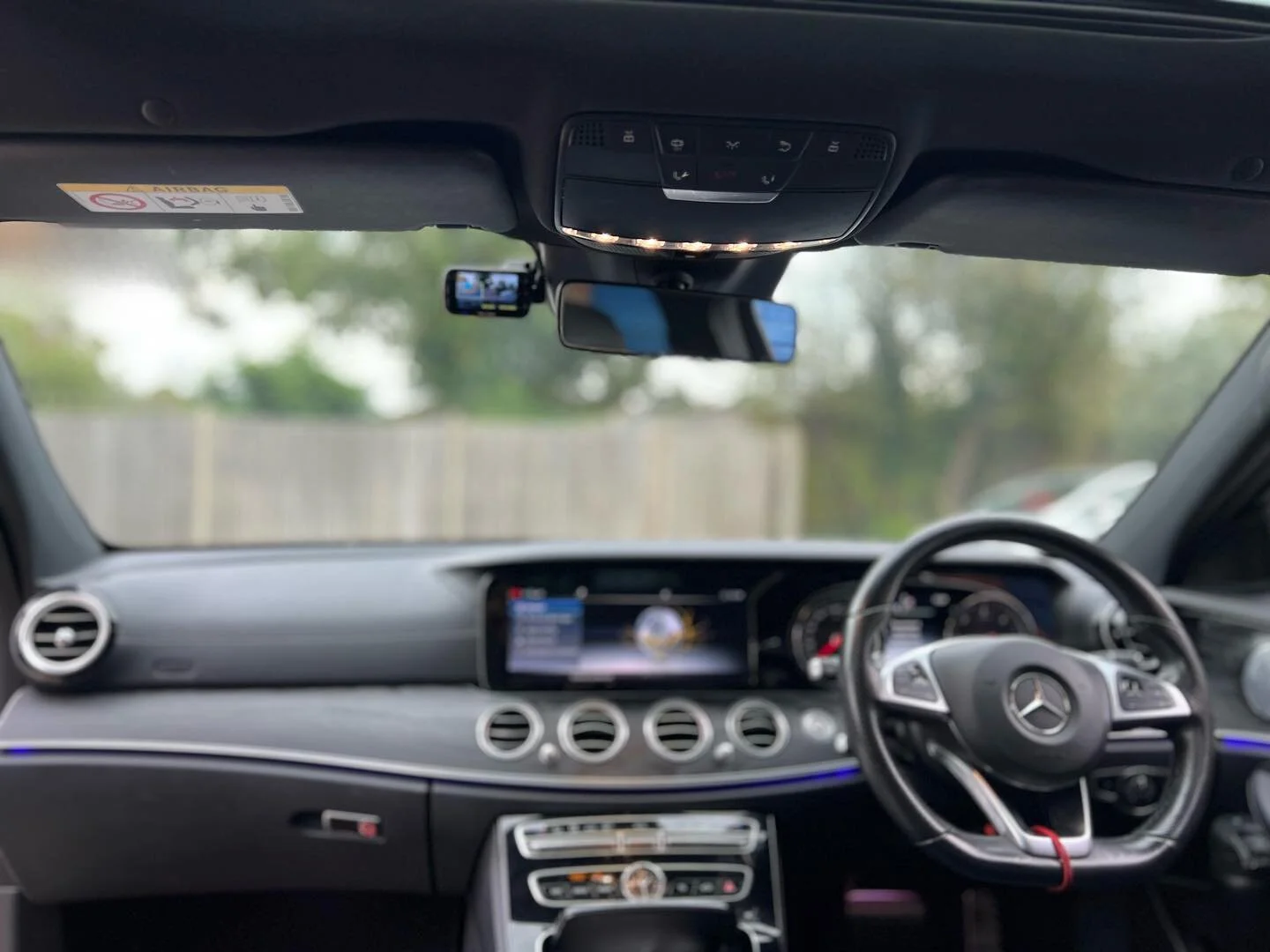 Nextbase Dash Cam fitted for @vinoth91 
Front and Rear @nextbase_uk 

#nextbase #dashcamera #cargram #security #london #merc #luxury #tech 

Get In Touch If You Would Like Your Dash Cam Fitted too? 

Dash Cam | Hard wired | Nextbase | Mercedes | E-Cl