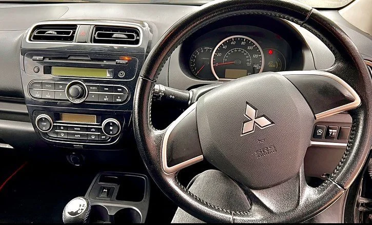 Before and after pics&hellip; installation of a Pioneer SPH DA160 in this Mitsubishi Mirage.
🚗🚗 

#cars #japantravel #cartech #audio #igers #radio #pioneer #stereo #fitting #london #like4likes #l4f #follow4like