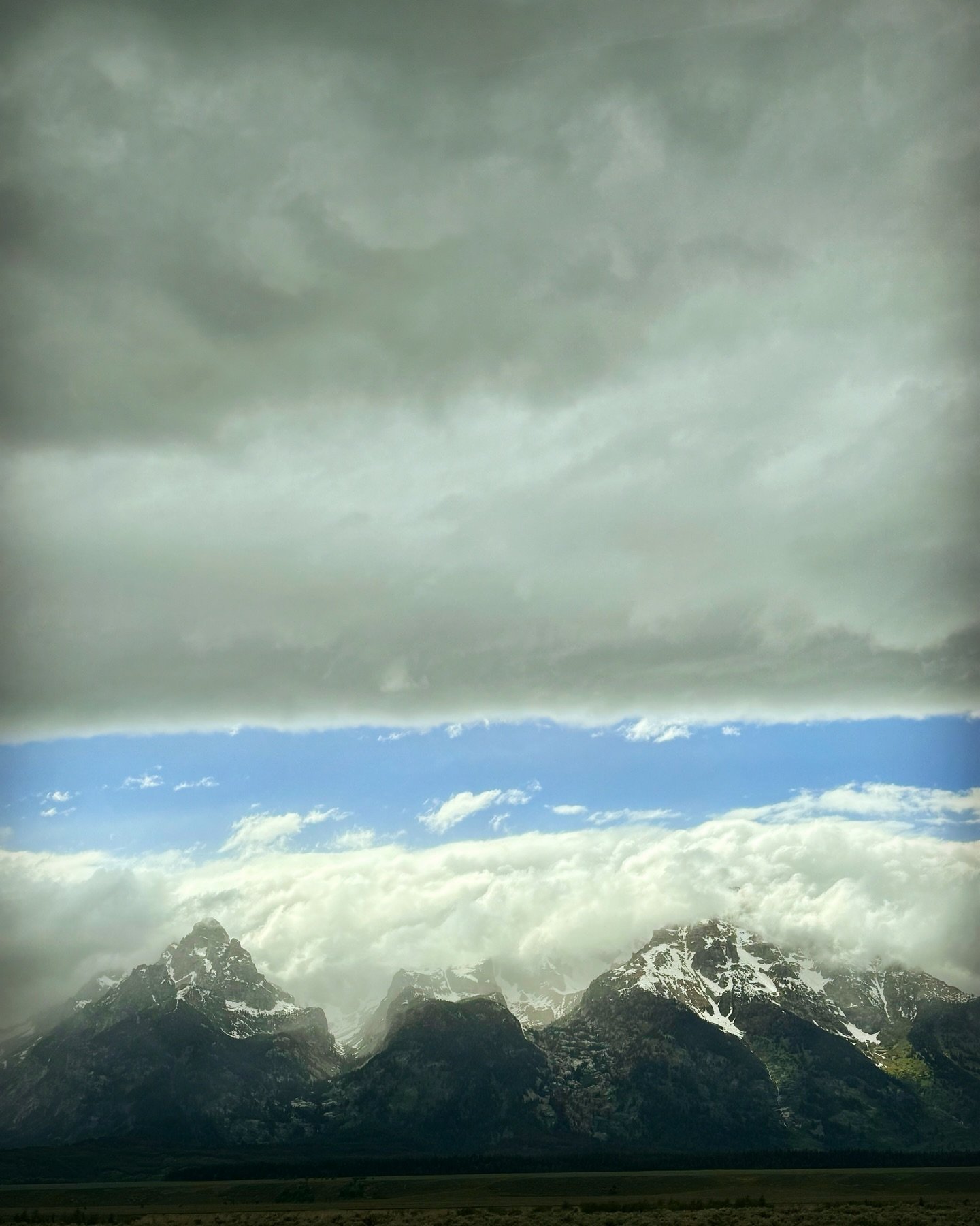 Drove through Grand Teton National Park to find these majestic mountains.  Standing at their feet, I am deeply rearranged.⁣
⁣
#grandtetons #wyoming #inspiredbynature #naturalbeauty